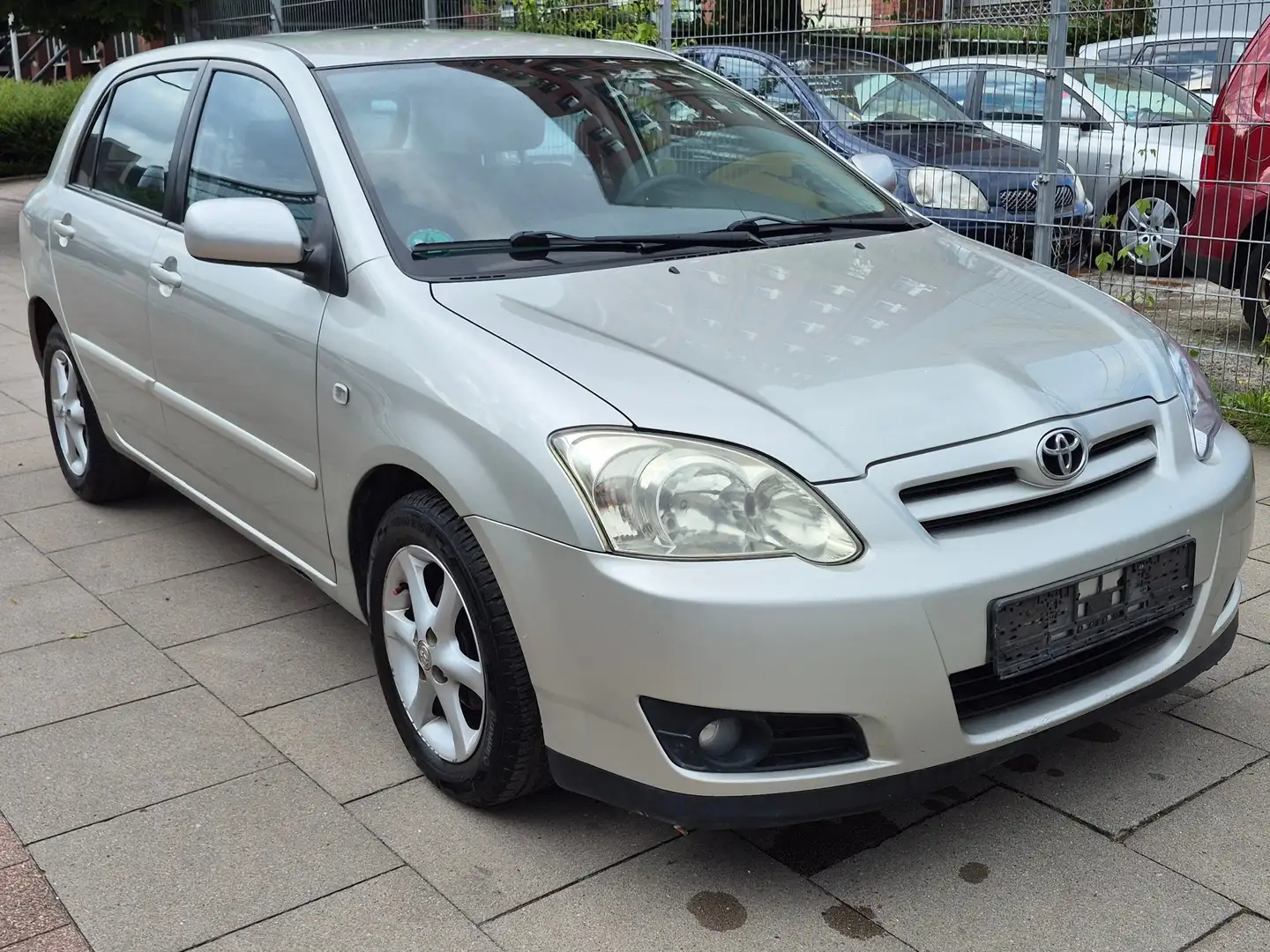 Toyota Corolla 1.4 Sol /Compact Gris - 1