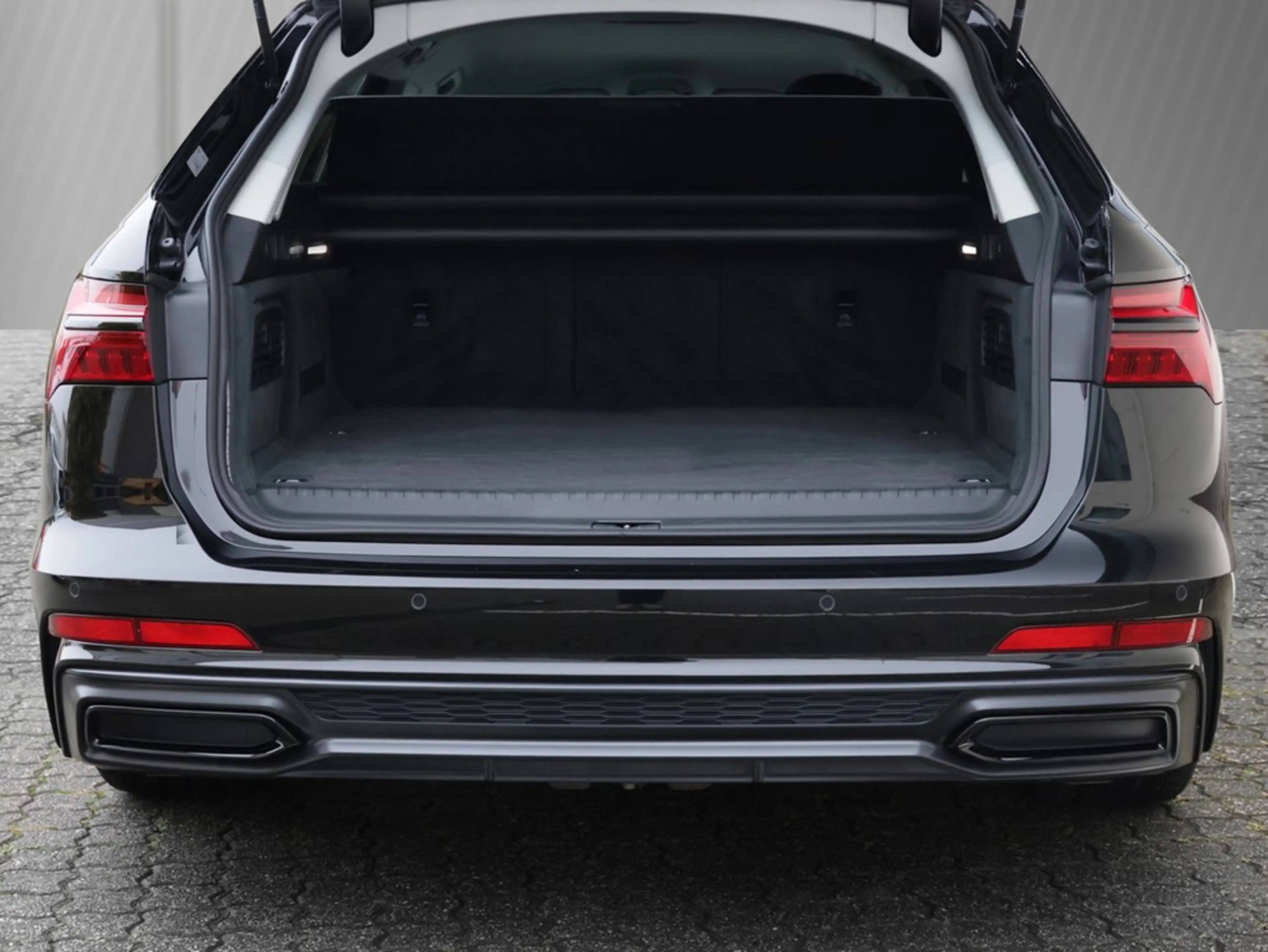 Audi A6 Avant 55 TFSI e S line quattro S tronic — photo 6