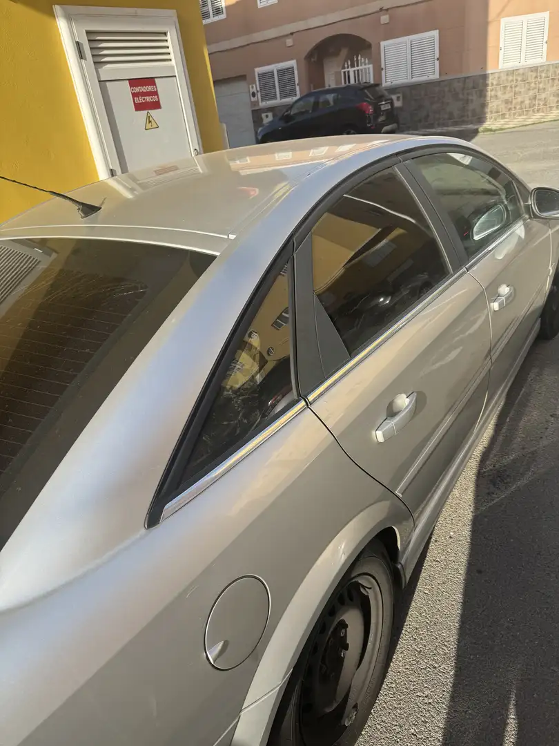 Opel Vectra GTS Gris - 2
