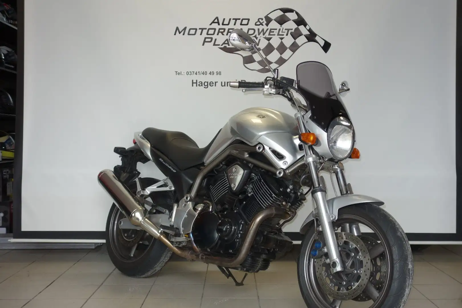 Yamaha BT 1100 Bulldog Plateado - 1
