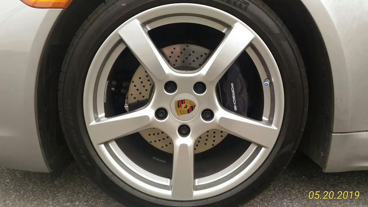 Porsche 718 Cayman снимка Porsche 718 Cayman