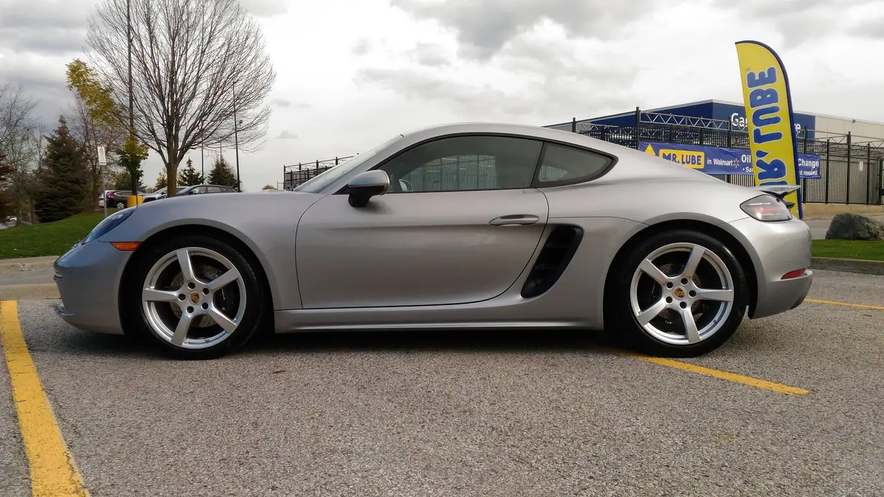 Porsche 718 Cayman снимка Porsche 718 Cayman