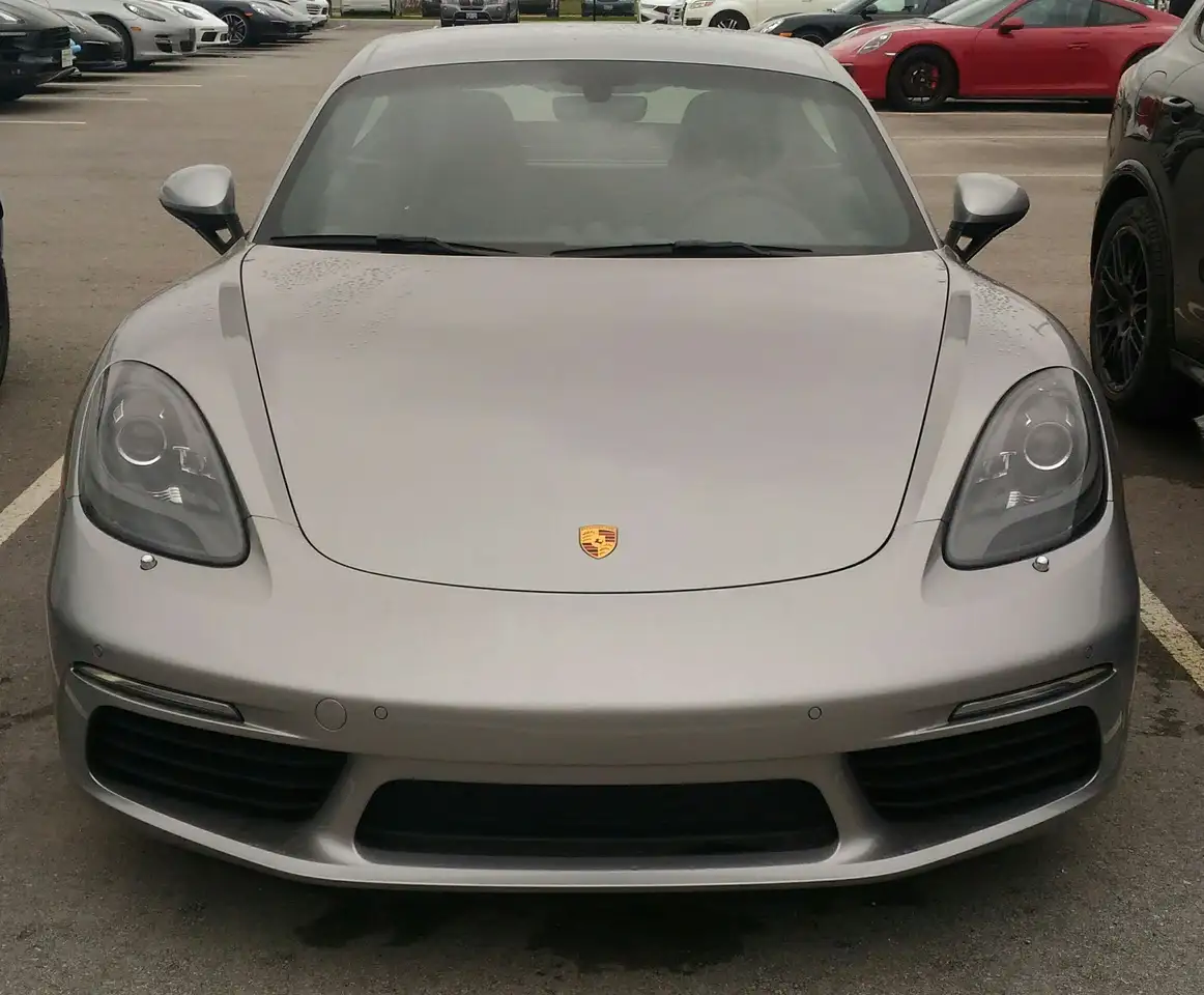 Porsche 718 Cayman снимка Porsche 718 Cayman