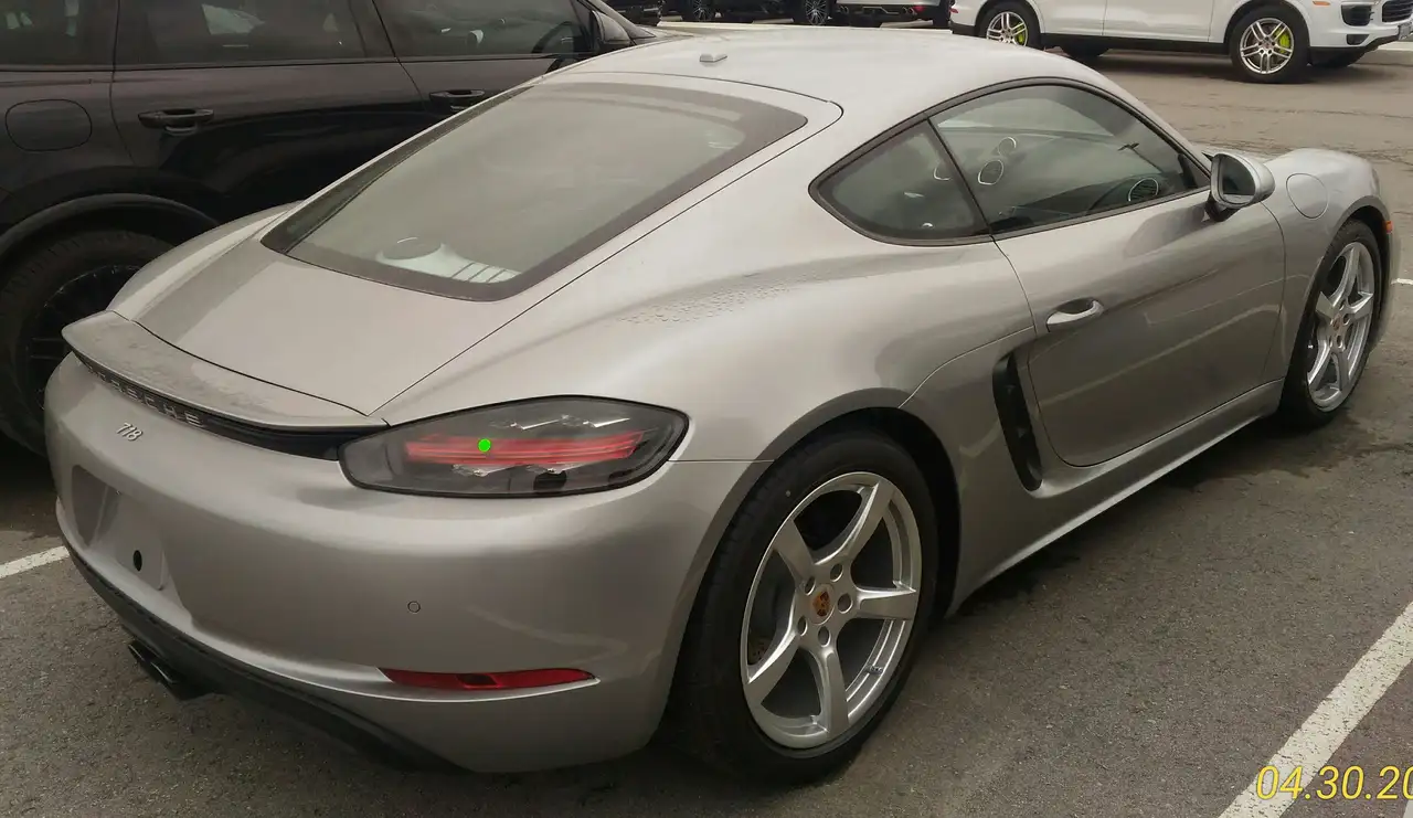 Porsche 718 Cayman снимка Porsche 718 Cayman