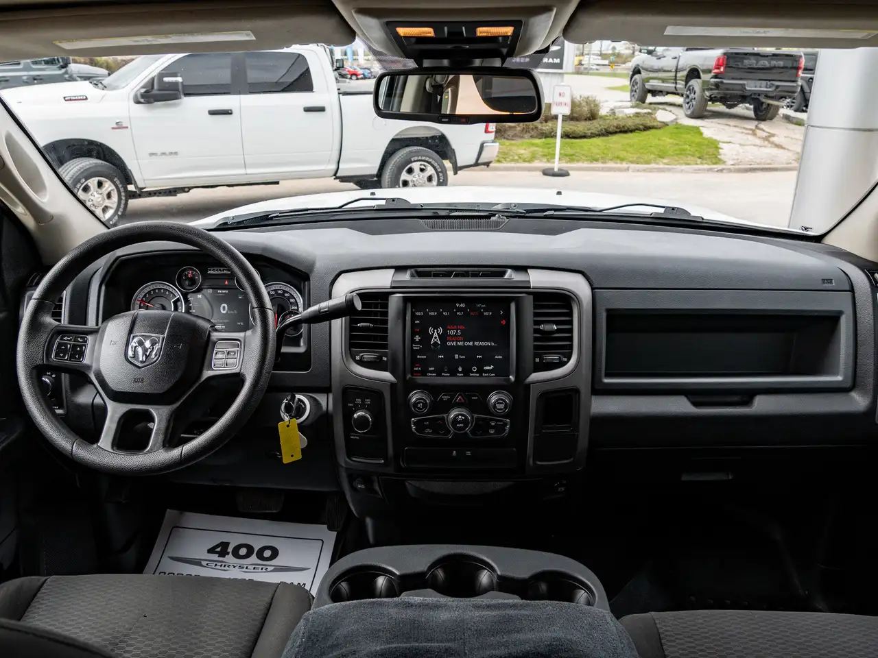 RAM 1500 снимка RAM 1500