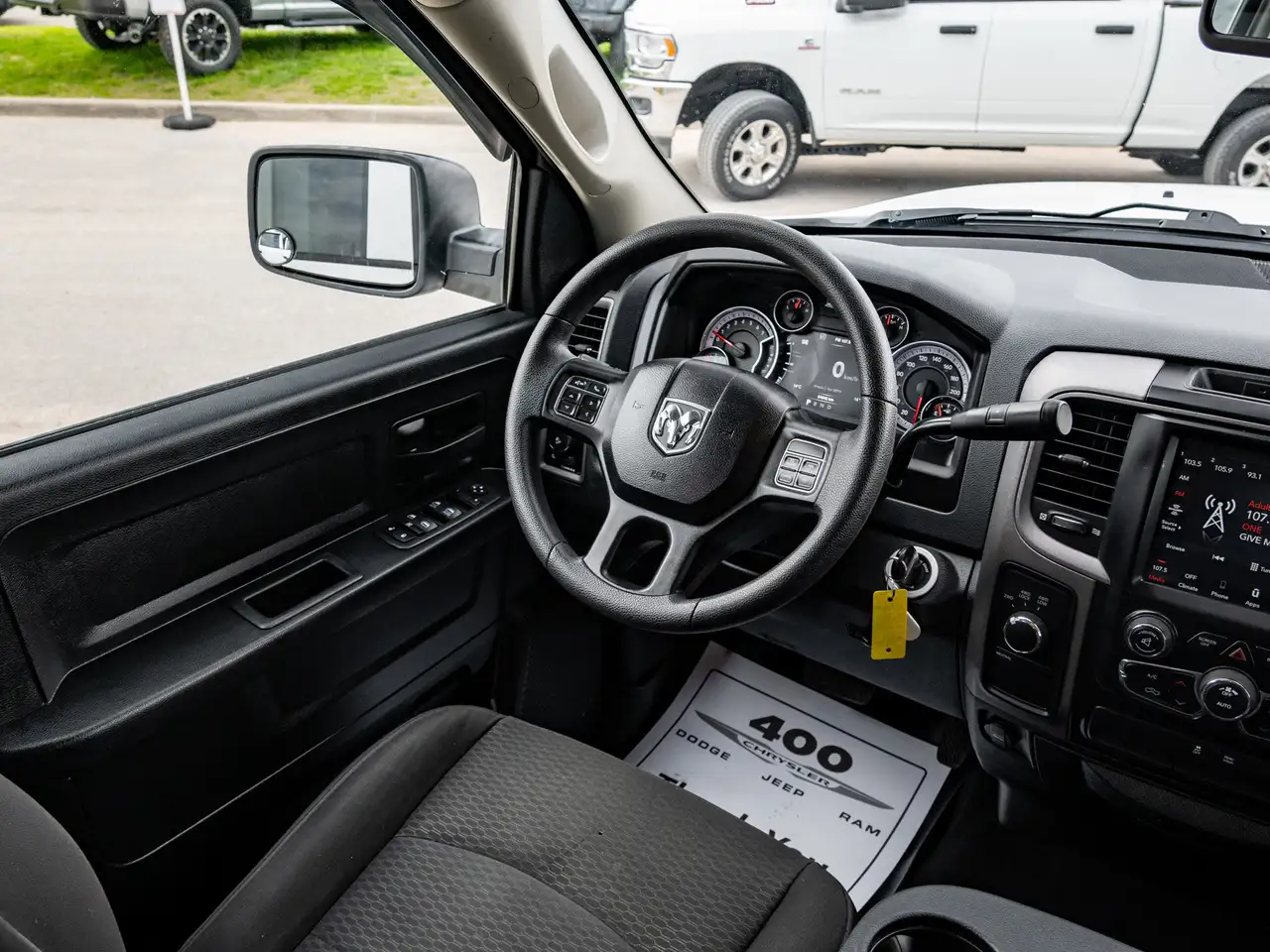 RAM 1500 снимка RAM 1500