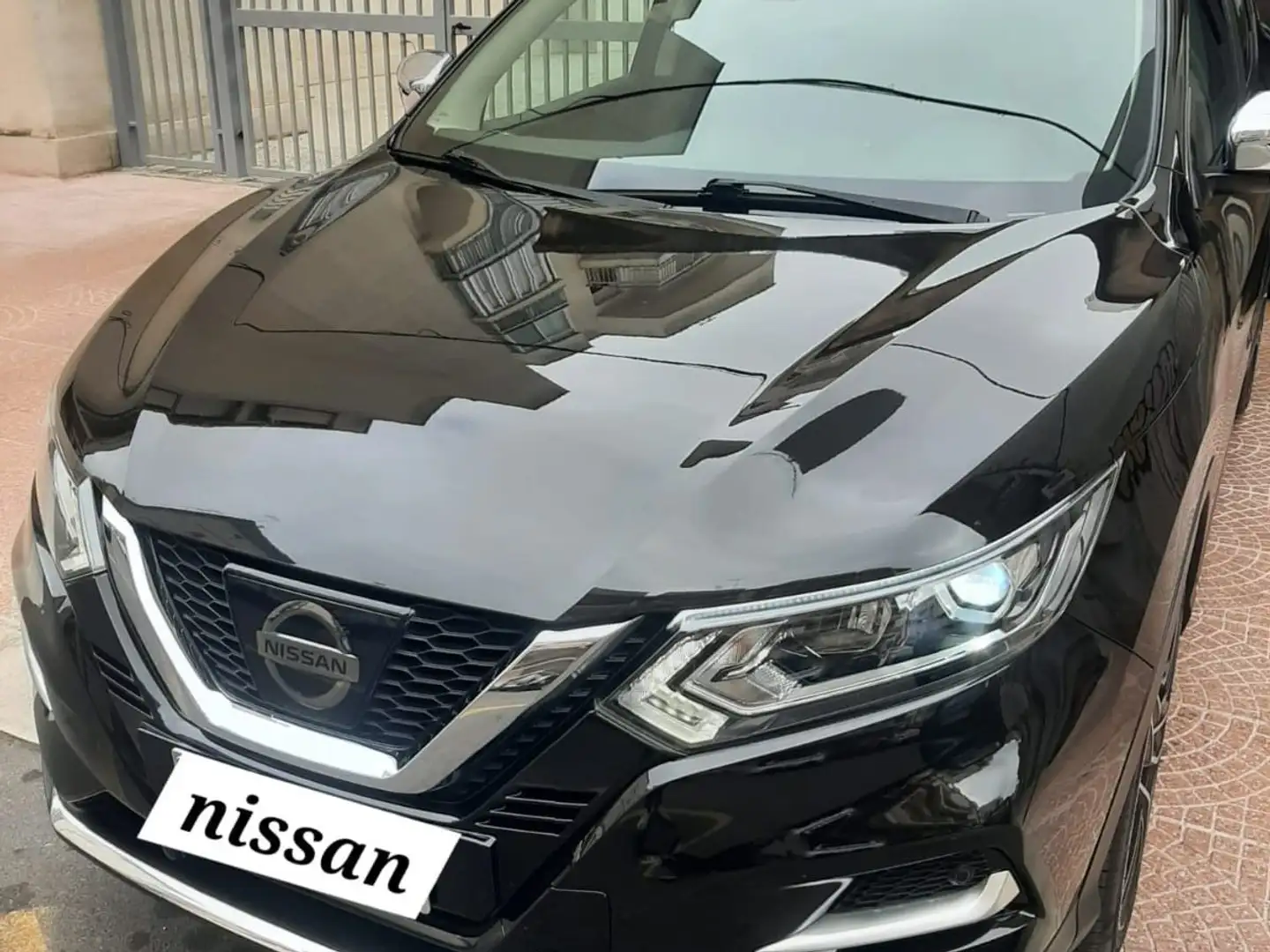 Nissan Qashqai 1.5 dci Tekna+ 110cv Nero - 1
