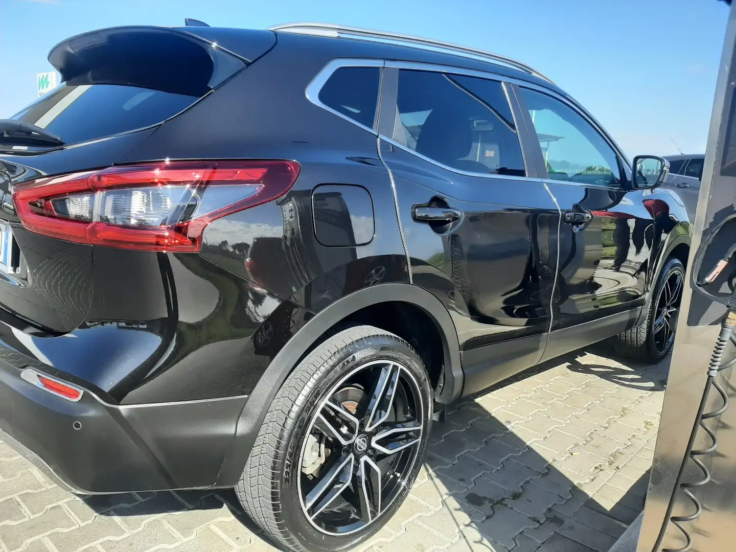 Nissan Qashqai 1.5 dci Tekna+ 110cv Nero - 2