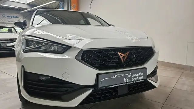 CUPRA Leon Sportstourer VZ e-Hybrid Navi Tempo AHK PDC