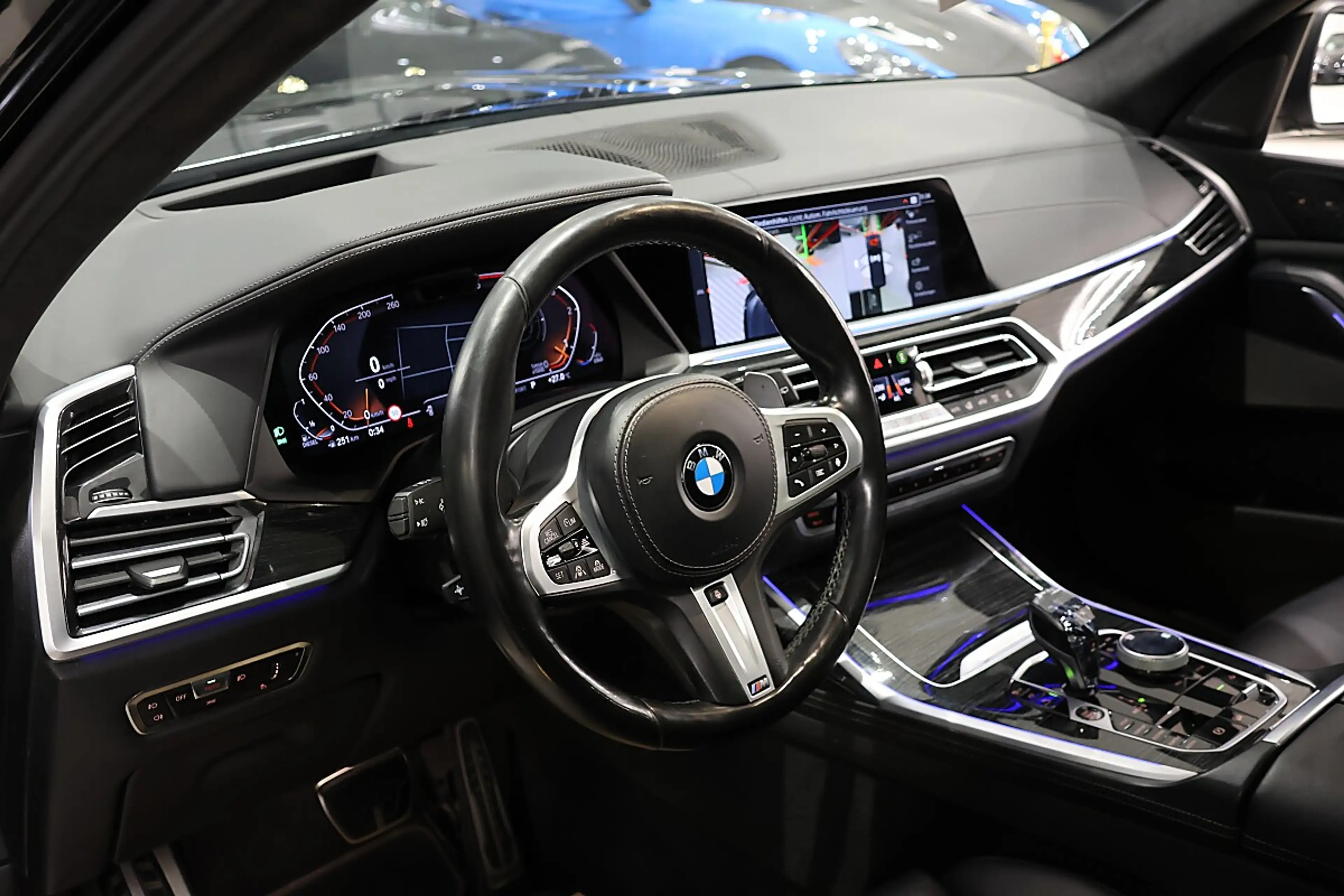 BMW X7 xDrive40d M Sport – Black Sapphire Metallic | S... — photo 7