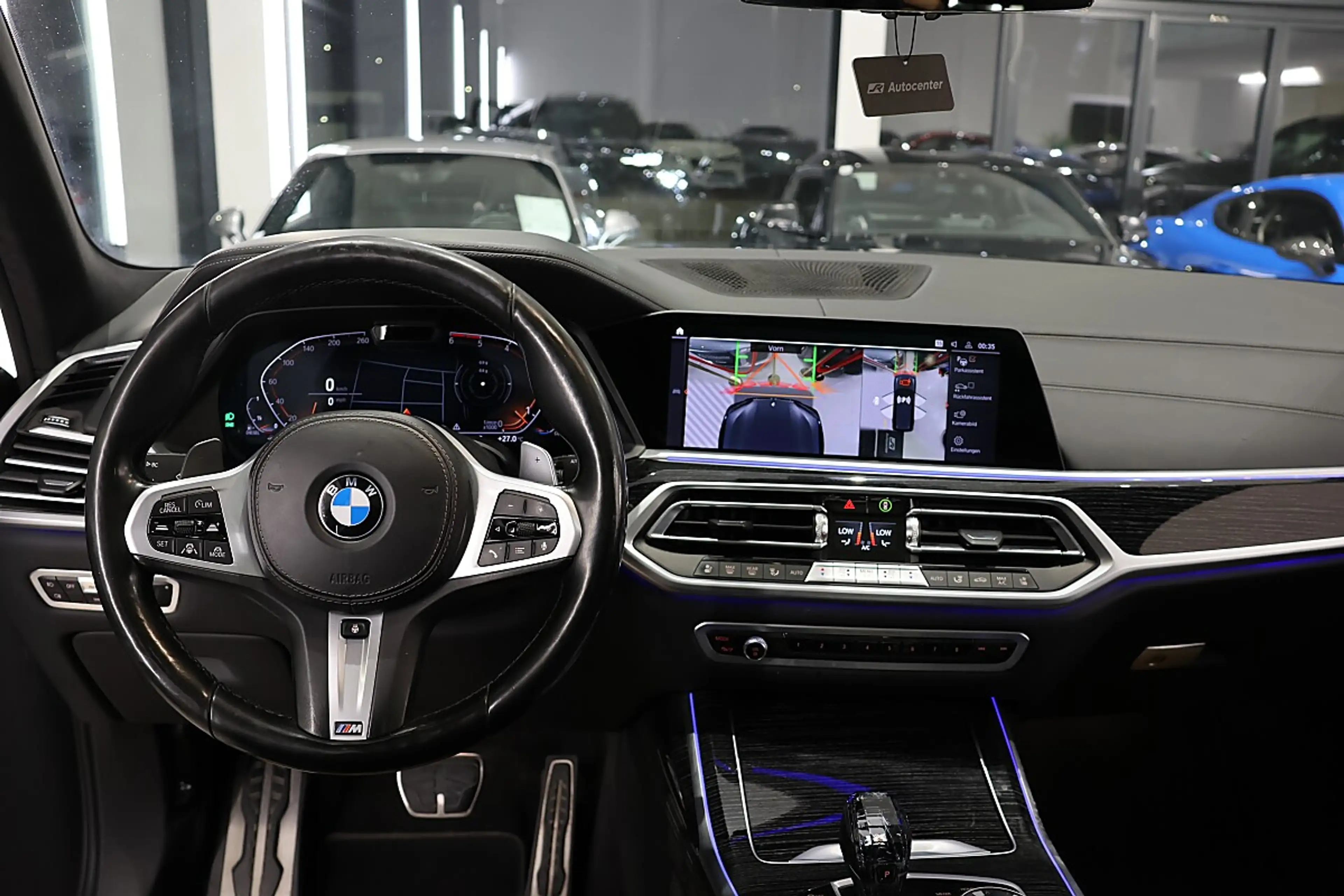 BMW X7 xDrive40d M Sport – Black Sapphire Metallic | S... — photo 13