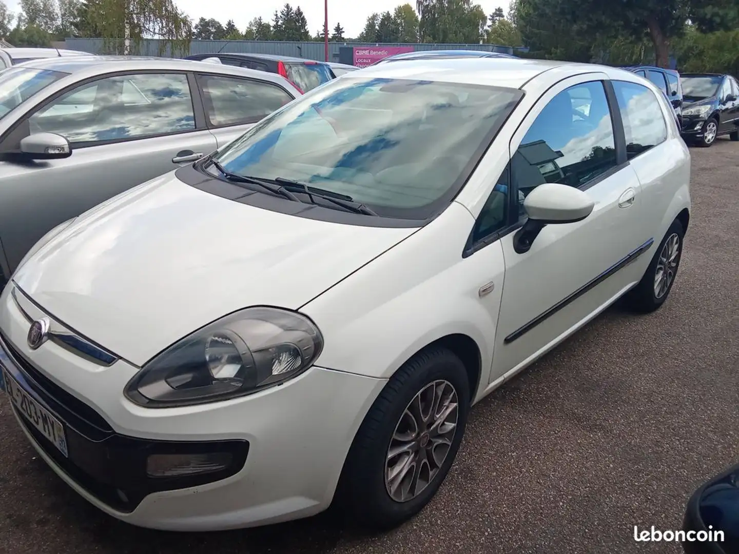 Fiat Grande Punto Belle 1.2 pack 2011 tbe revise reprise Weiß - 1