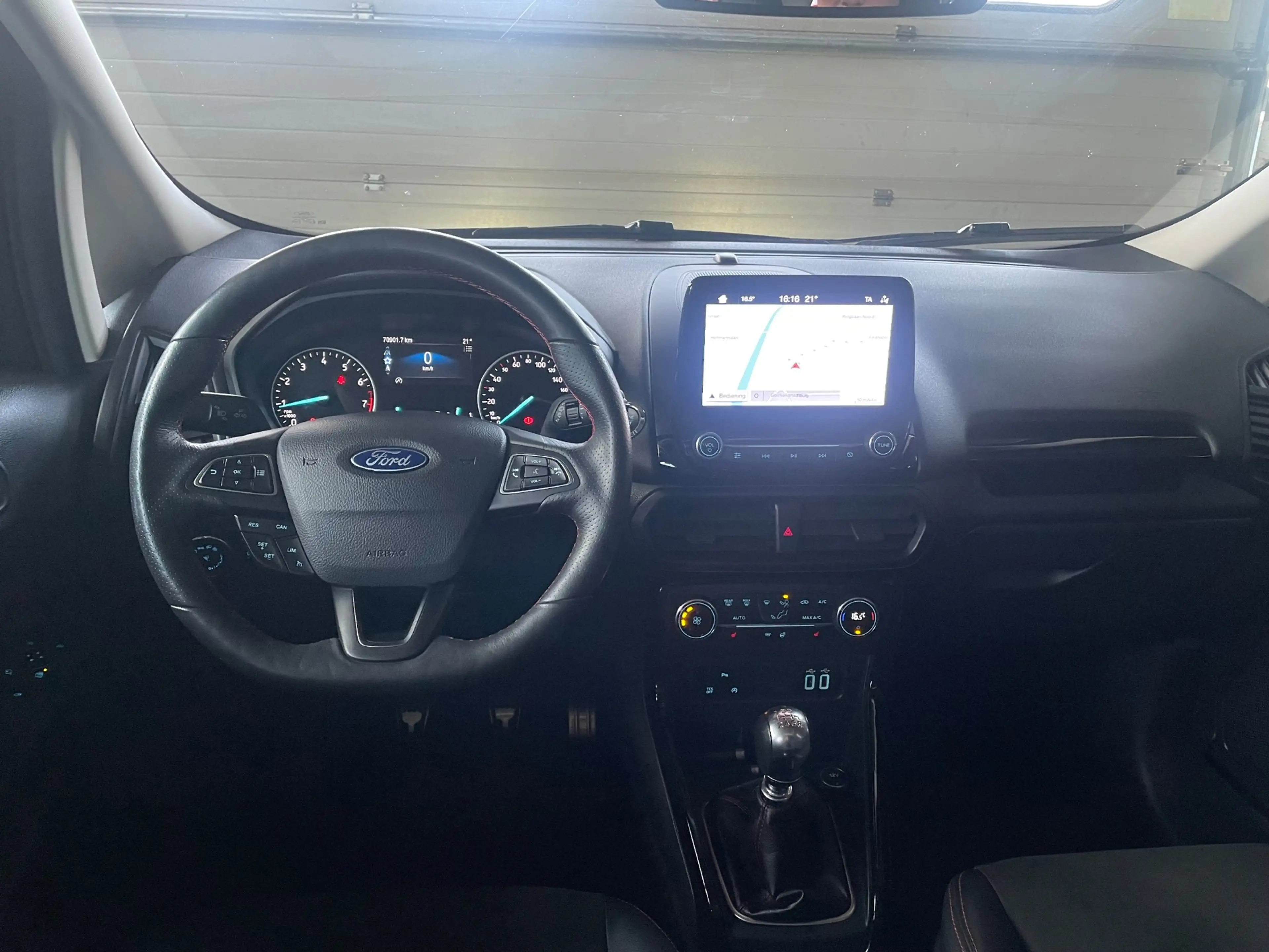 Ford EcoSport 1.0 ST-Line PANO WINTERPACK CARPLAY CLIMA CAMERA — photo 7