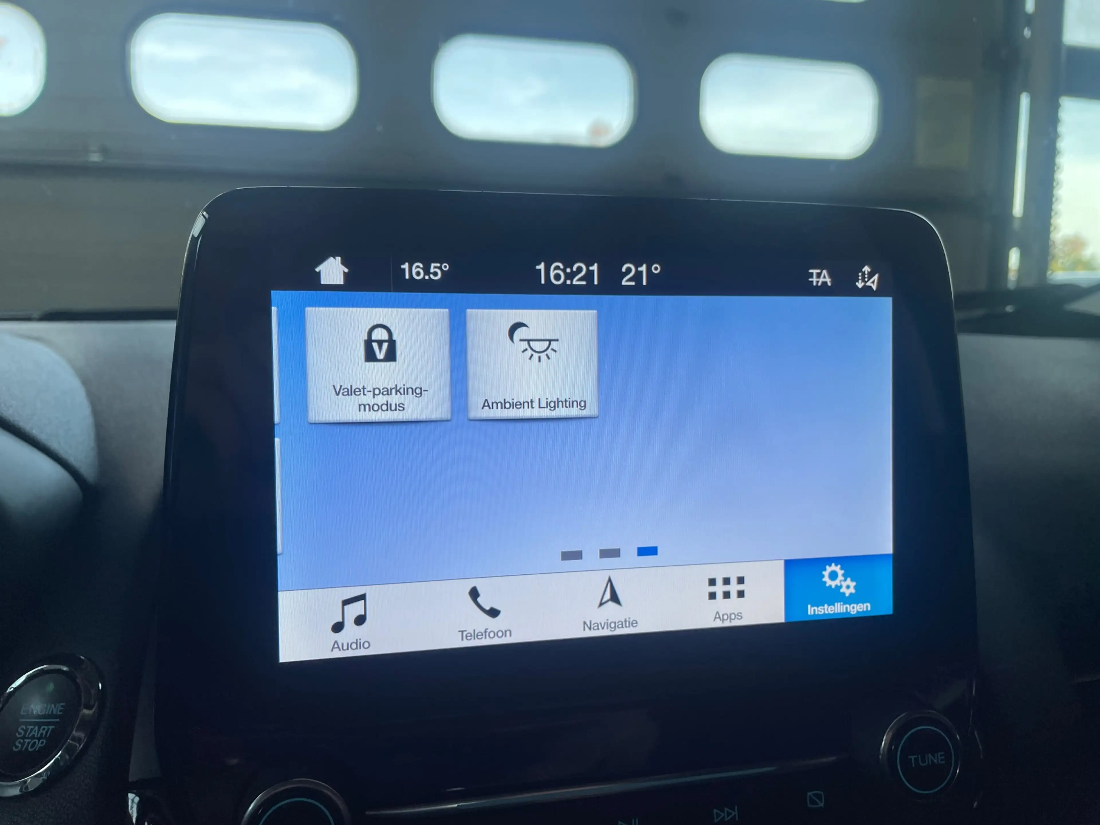 Ford EcoSport 1.0 ST-Line PANO WINTERPACK CARPLAY CLIMA CAMERA — photo 18