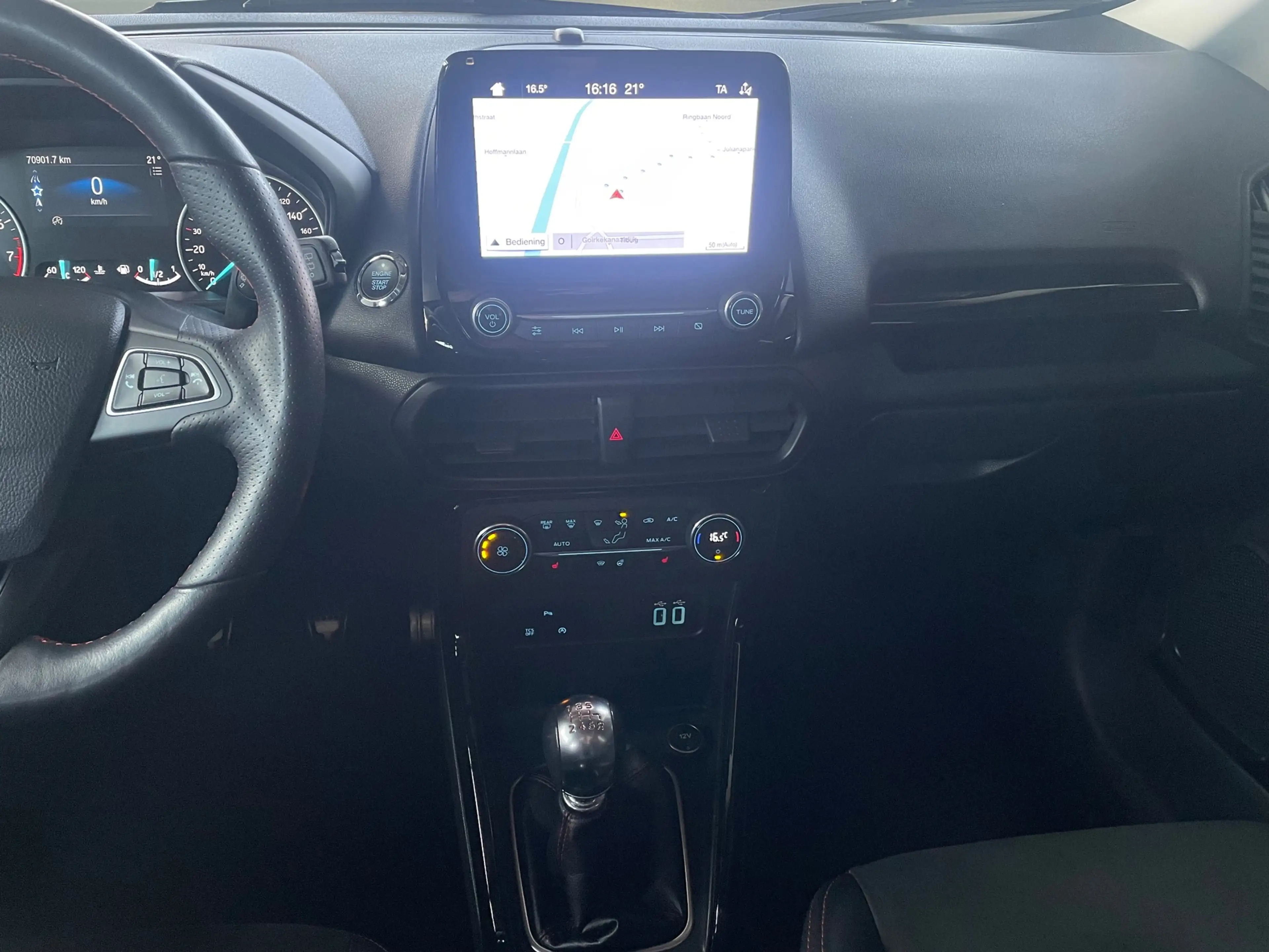 Ford EcoSport 1.0 ST-Line PANO WINTERPACK CARPLAY CLIMA CAMERA — photo 9
