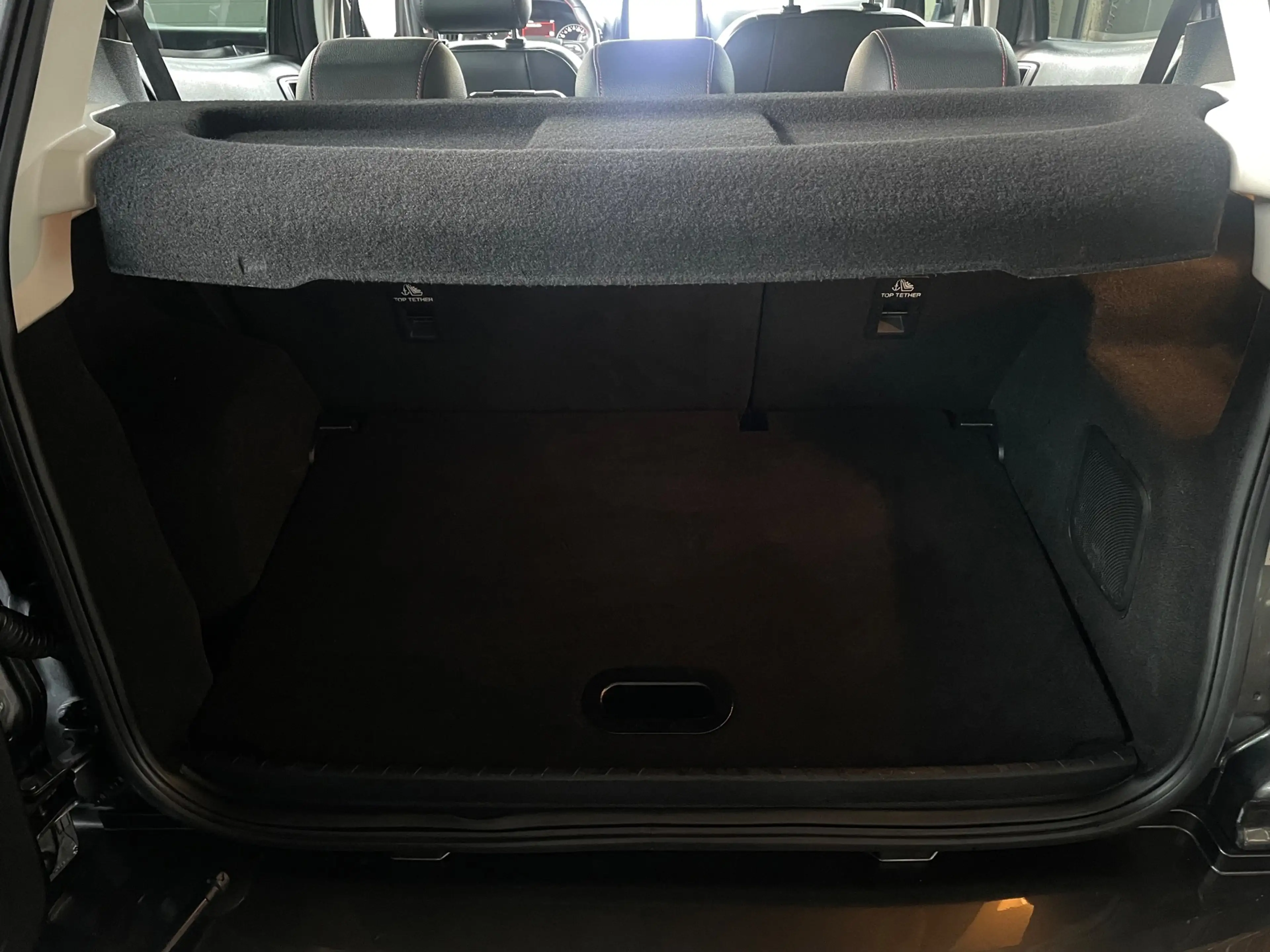 Ford EcoSport 1.0 ST-Line PANO WINTERPACK CARPLAY CLIMA CAMERA — photo 12