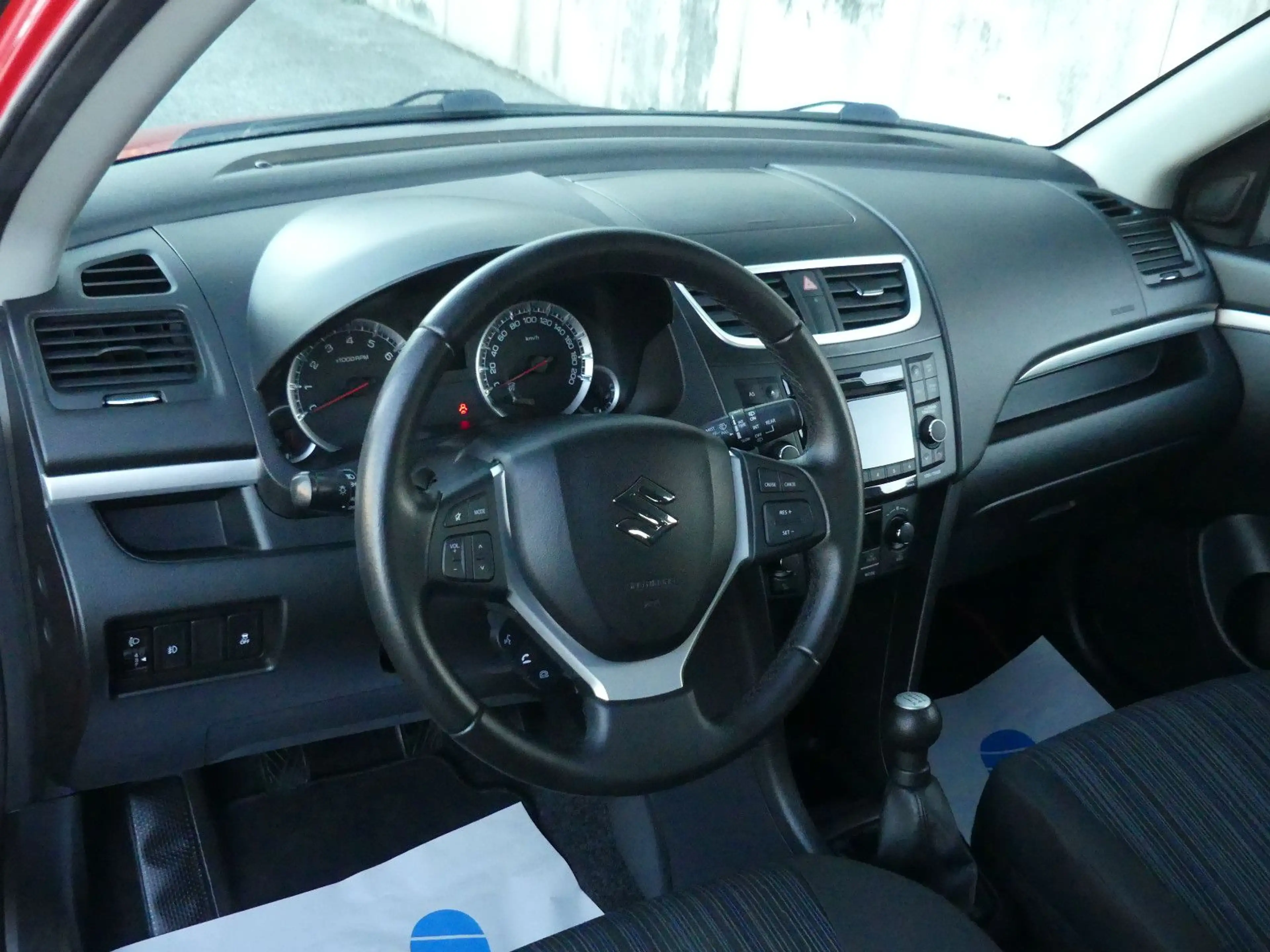 Suzuki Swift Club LED Sitzhzg Klima Temp. Bluet. 1.Hand — photo 12