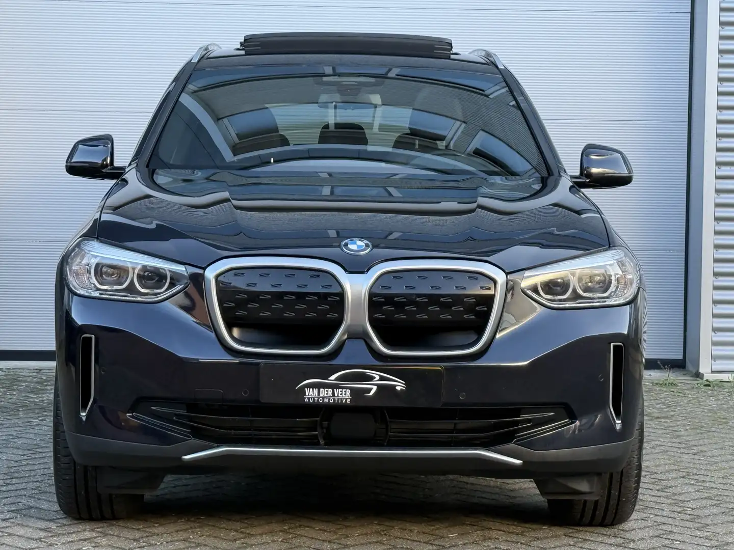 BMW iX3 Executive 80 kWh | SOH 98% | Panoramadak | Memory Noir - 2