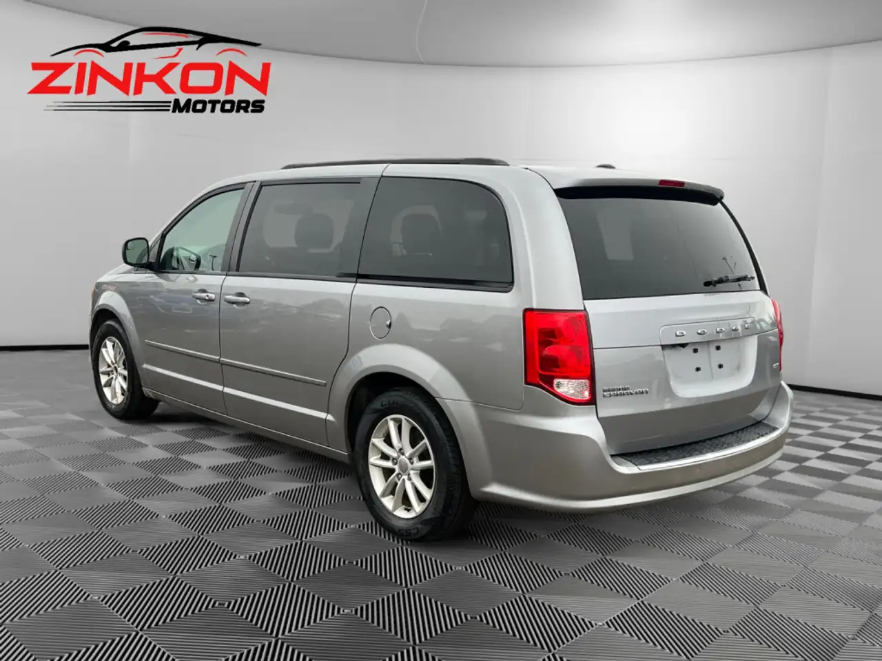 Dodge Grand Caravan снимка Dodge Grand Caravan
