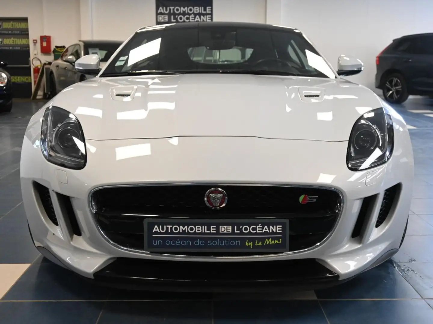 Jaguar F-Type COUPE V6 S 3.0 380 Suralimente AWD A Blanc - 2