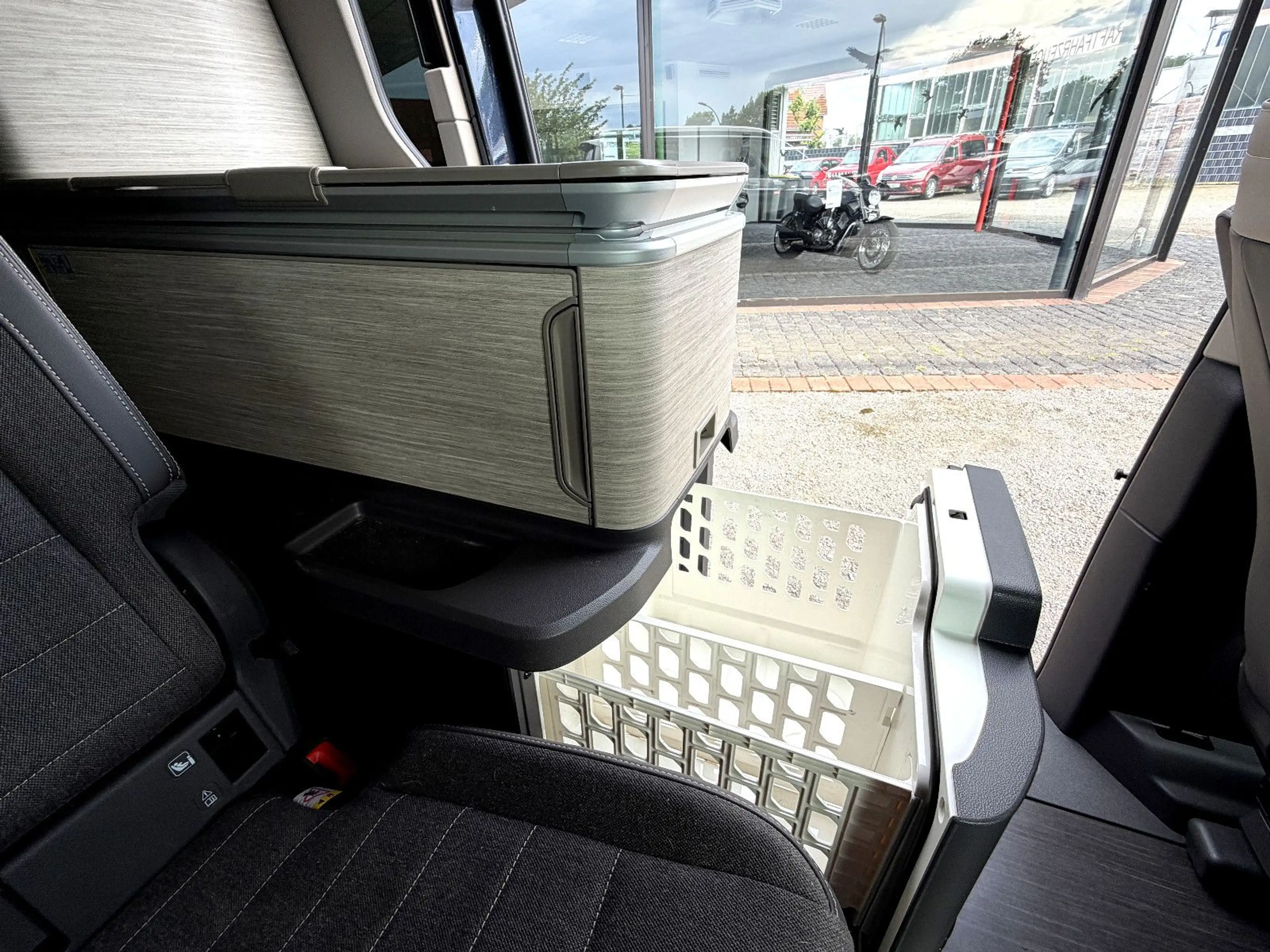 Volkswagen T7 California 2.0 TDI Ocean 5 Jahre Garantie!! — photo 29