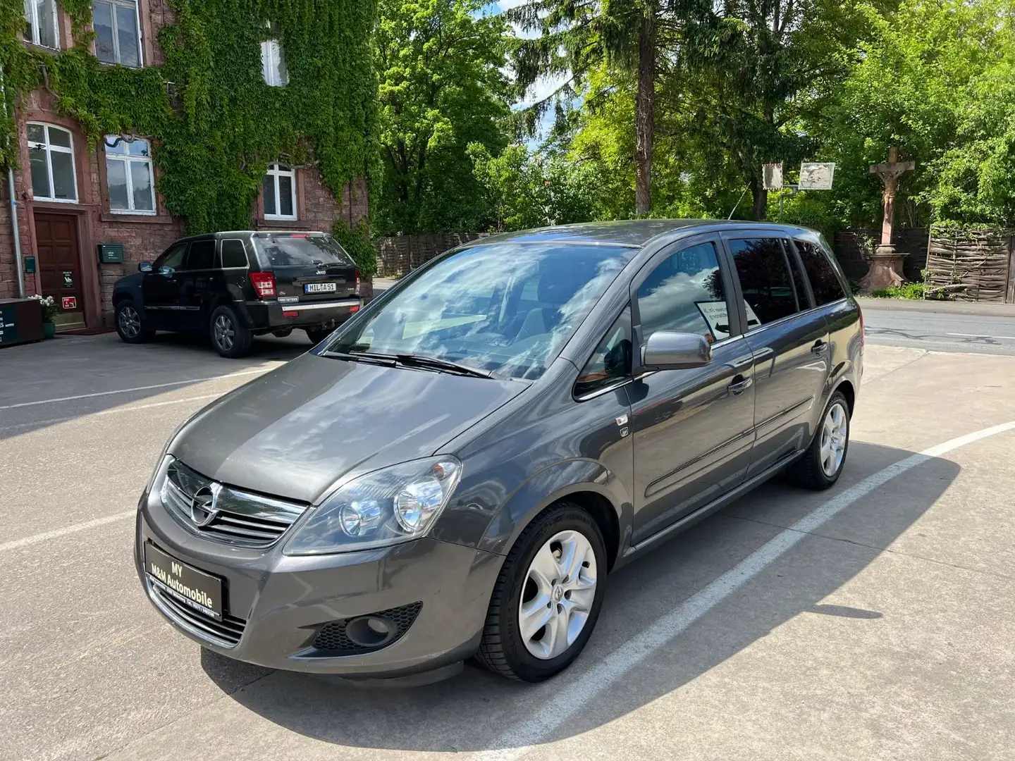 Opel Zafira B 1.7 D Edition "111 Jahre"7 Sitzer/AHK Grau - 1
