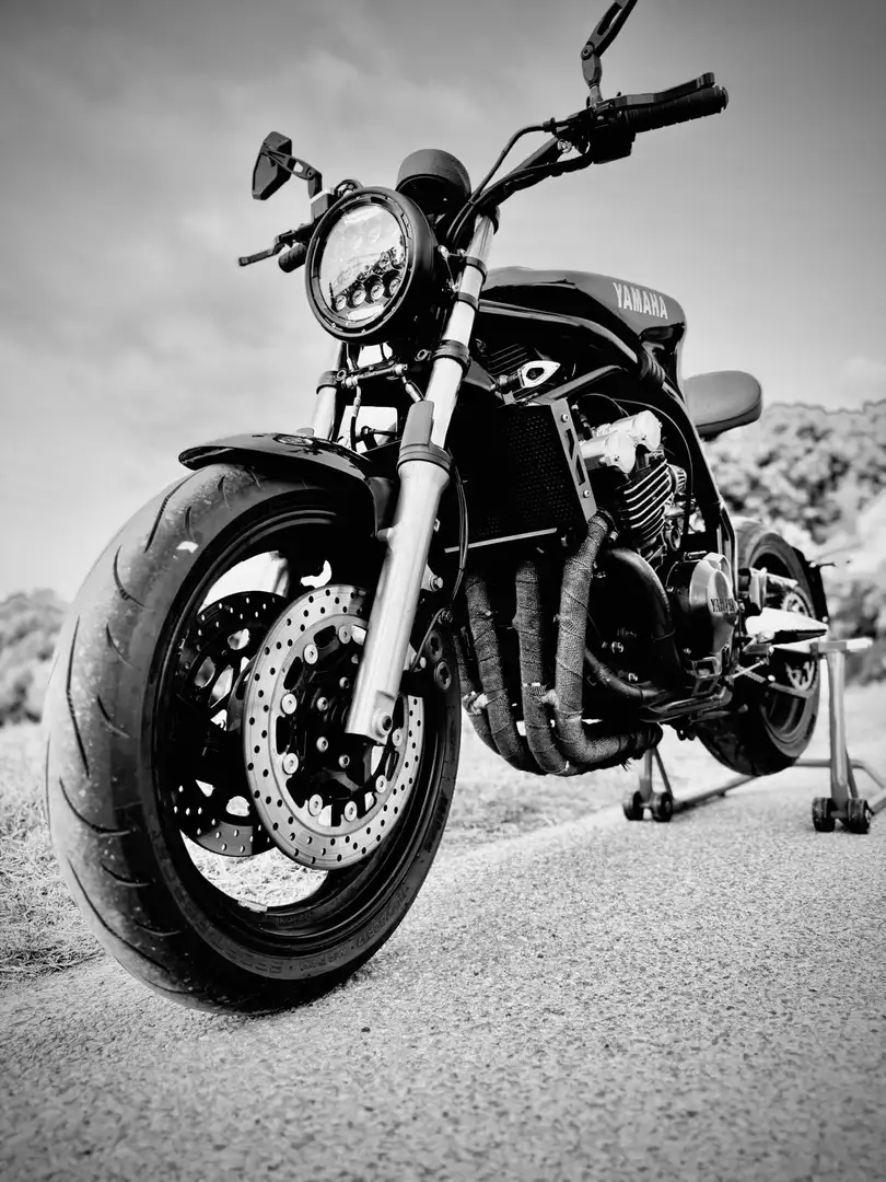 Yamaha FZR 600 StreetFire su base Fazer 600 Lilla - 1