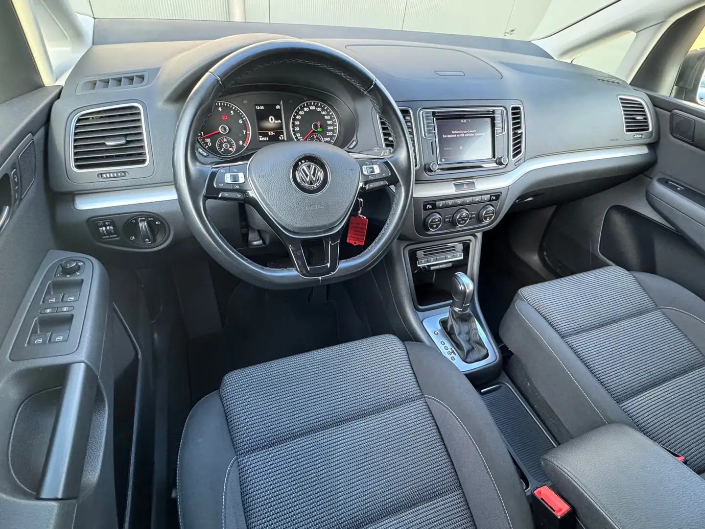 Volkswagen Sharan 1.4 TSI Automaat 7 Pers. * Carplay * Stoelverwarmi Gris - 2
