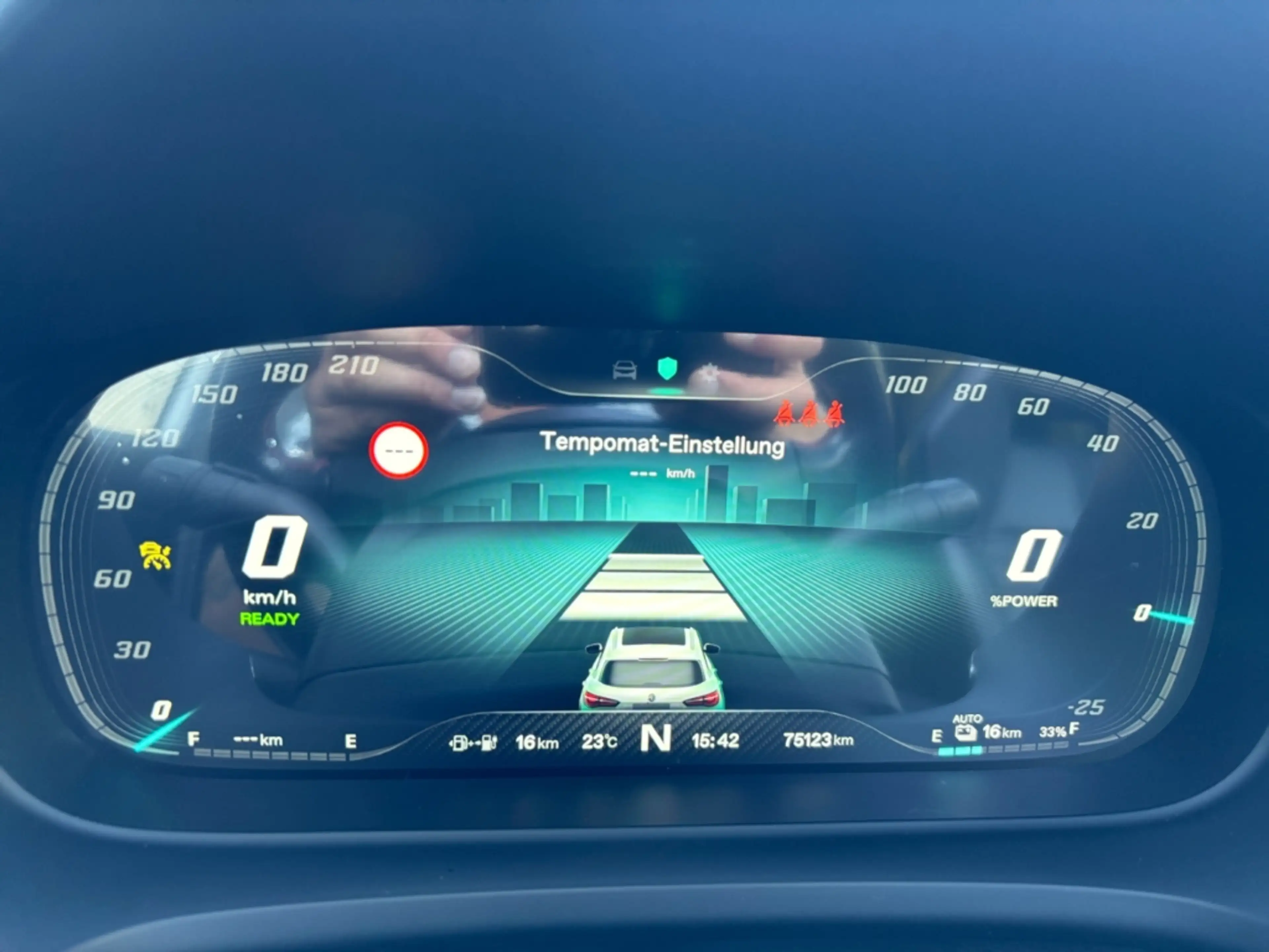MG EHS Luxury *LED*Pano*360°*Leder*SHZ*CarPlay* — photo 13