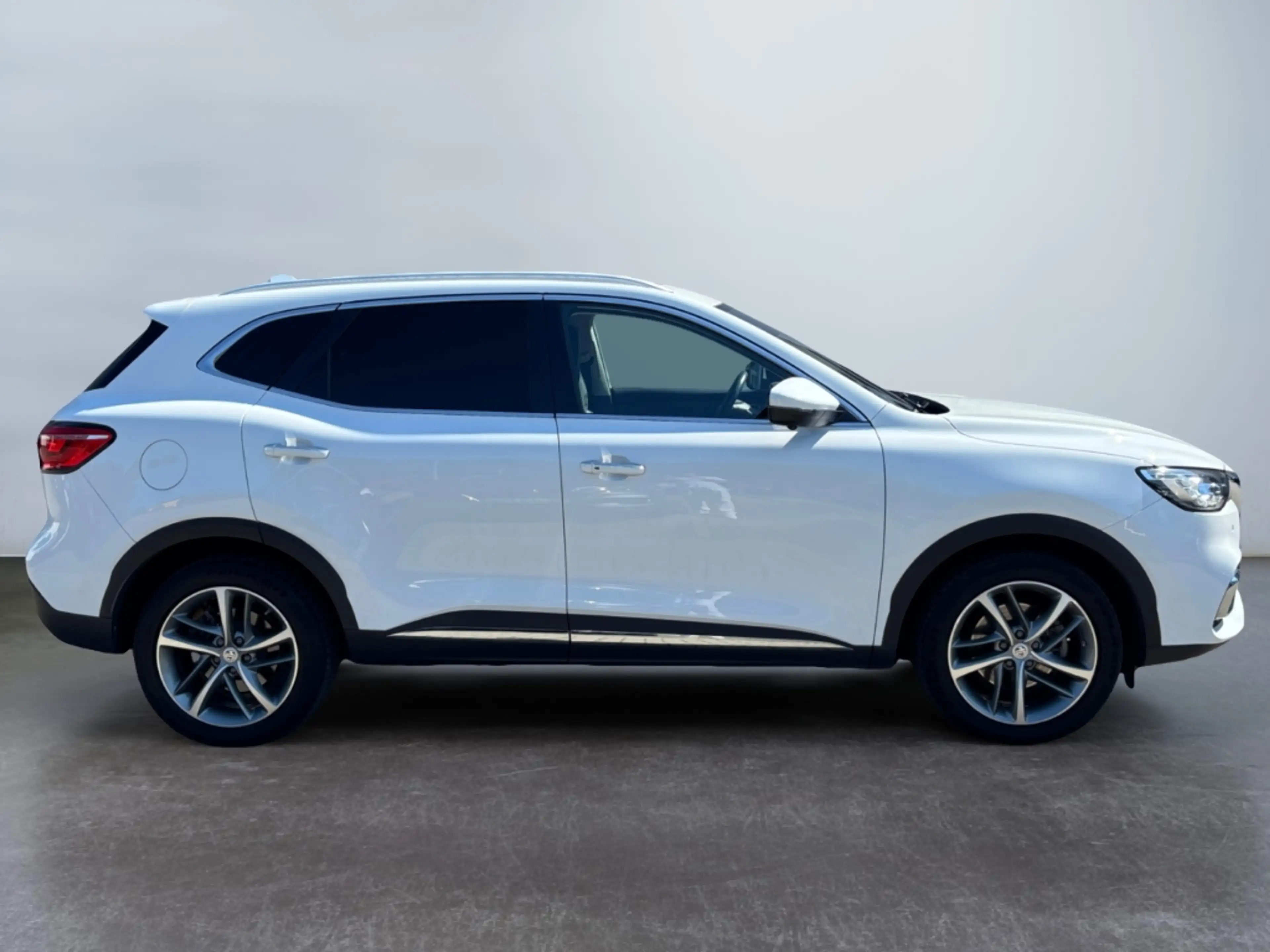MG EHS Luxury *LED*Pano*360°*Leder*SHZ*CarPlay* — photo 9