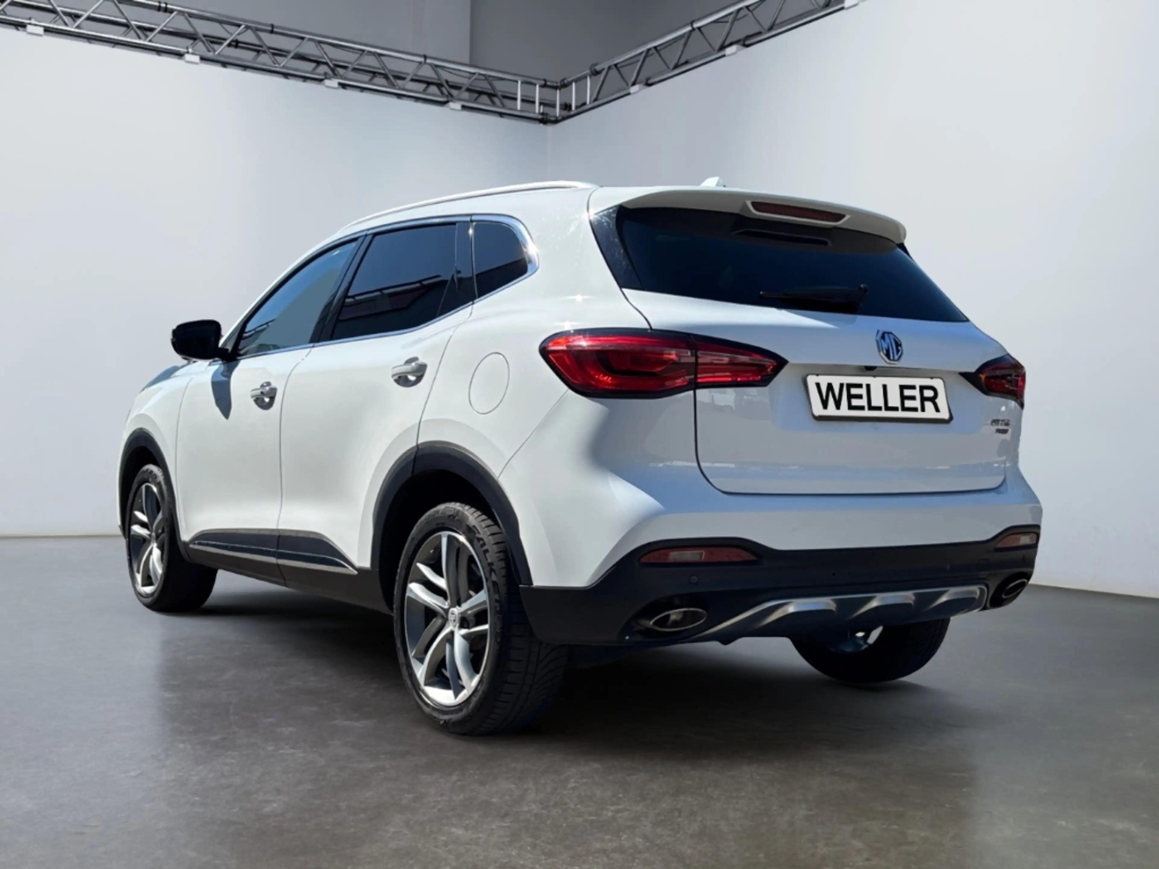 MG EHS Luxury *LED*Pano*360°*Leder*SHZ*CarPlay* — photo 7