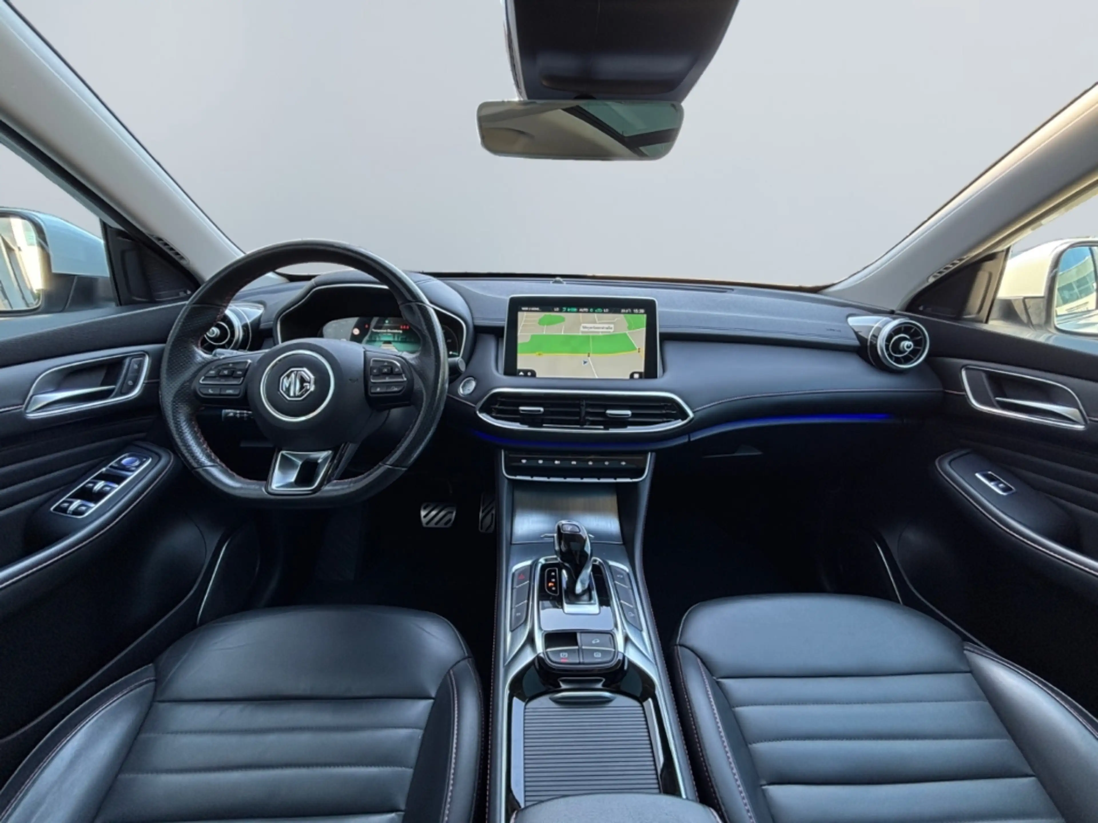 MG EHS Luxury *LED*Pano*360°*Leder*SHZ*CarPlay* — photo 10