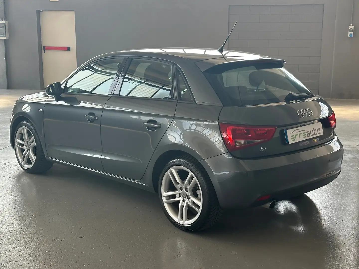 Audi A1 A1 Sportback 1.6 tdi 90CV S-LINE/XENO/SENSORI/MMI Gris - 2
