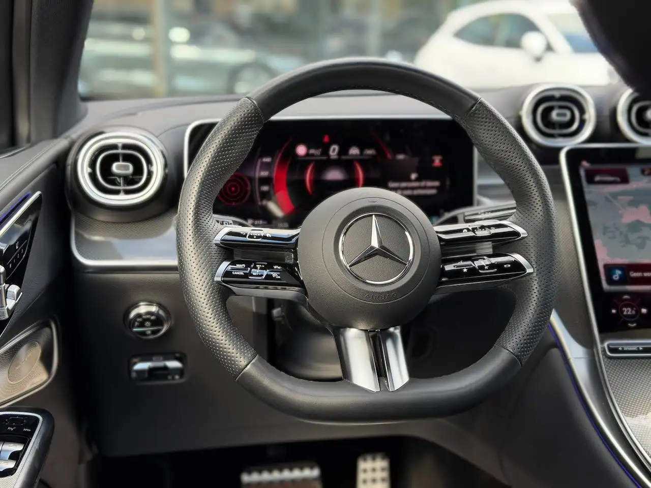 Mercedes-Benz GLC 220 63 LOOK BURMEISTER 360° CAM TREKHAAK PANORAMA — 8/22