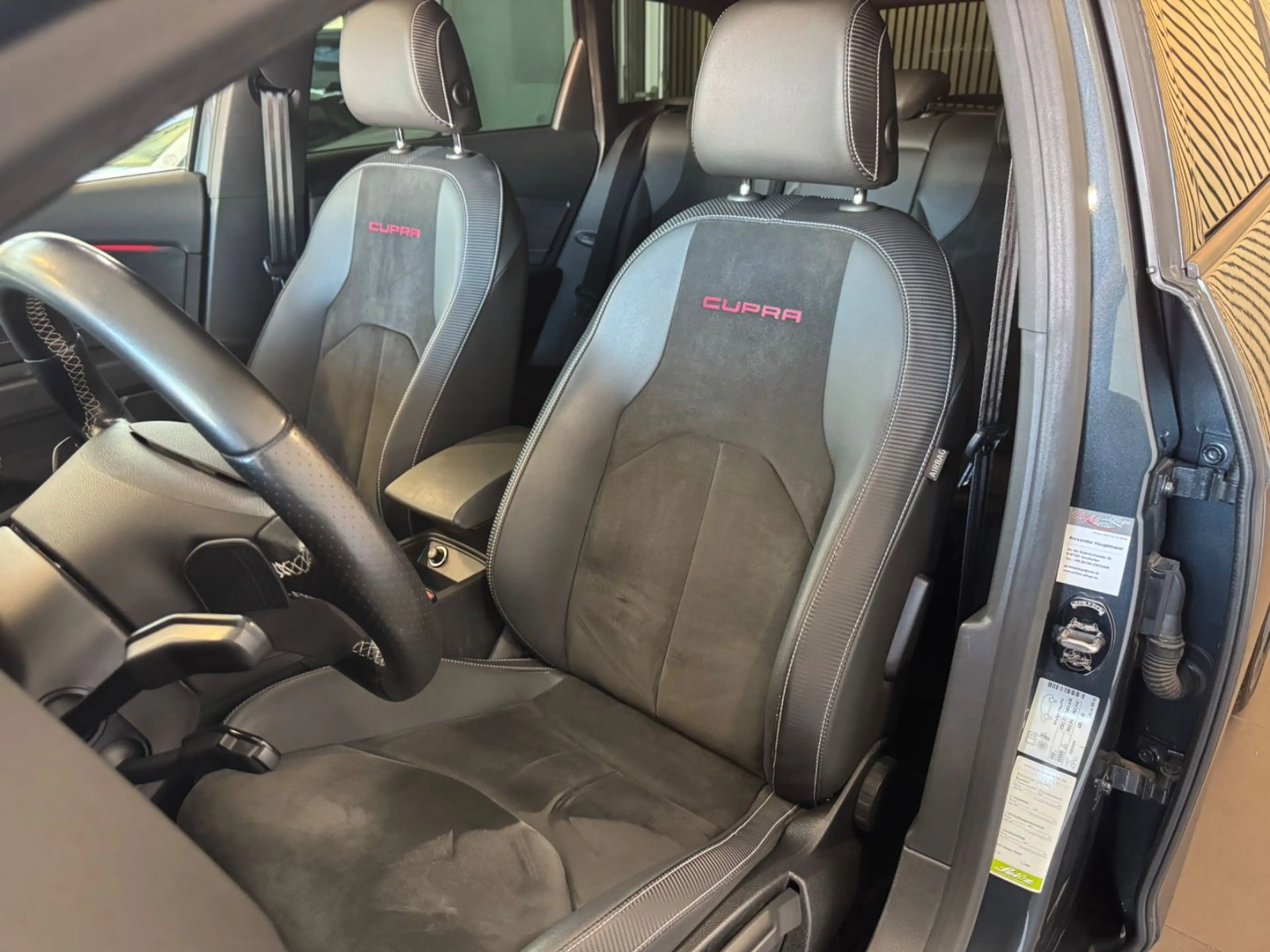 CUPRA Leon LEON ST 300 4Drive *ACC/VIRTUAL/PANO/KAMERA/LED* — photo 13
