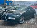 Alfa Romeo Giulia 2.0 Turbo Ti Q4 CAM+ACC+SPUR+TOT Schwarz - thumbnail 1