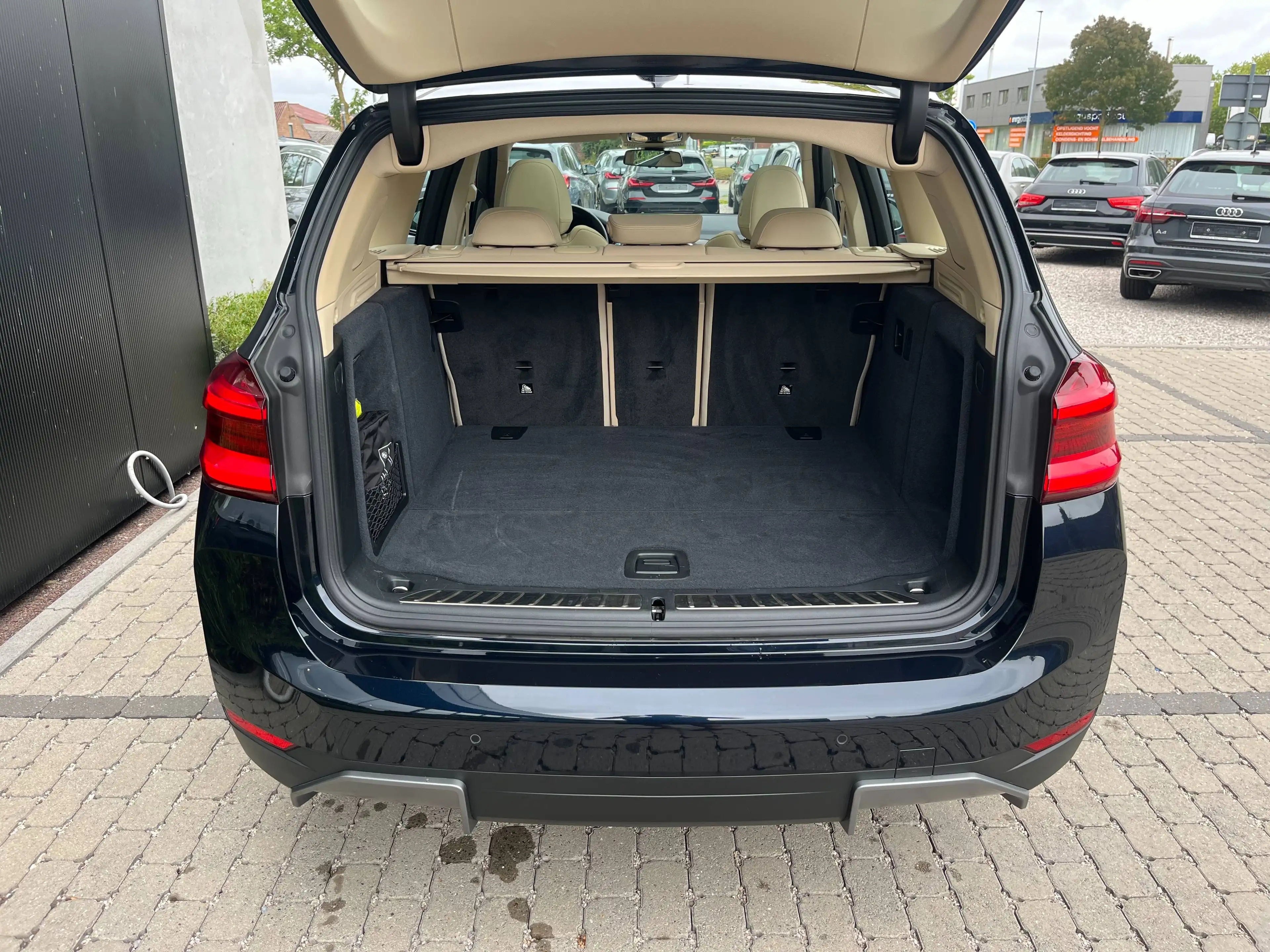 BMW iX3 iX3 74 kWh Panodak/Leder/Sportzetels/HUD/360'CAM/Trekhaak/SOH99.2% — photo 15