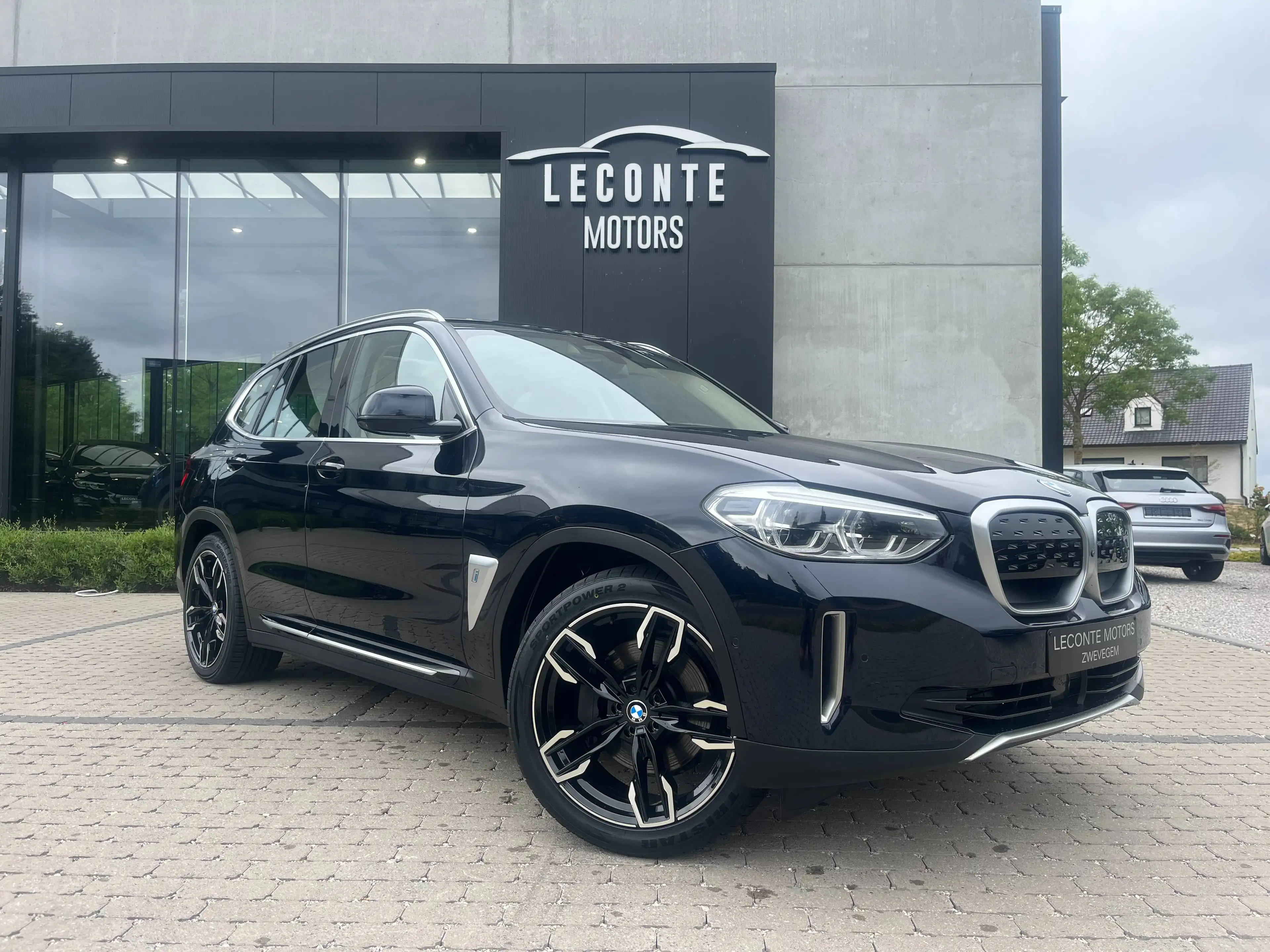 BMW iX3 iX3 74 kWh Panodak/Leder/Sportzetels/HUD/360'CAM/Trekhaak/SOH99.2%