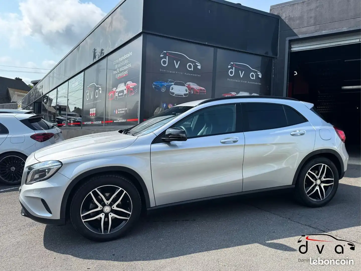 Mercedes-Benz GLA 220 Classe Mercedes 220d 177 ch 7G-DCT Sensation Šedá - 2