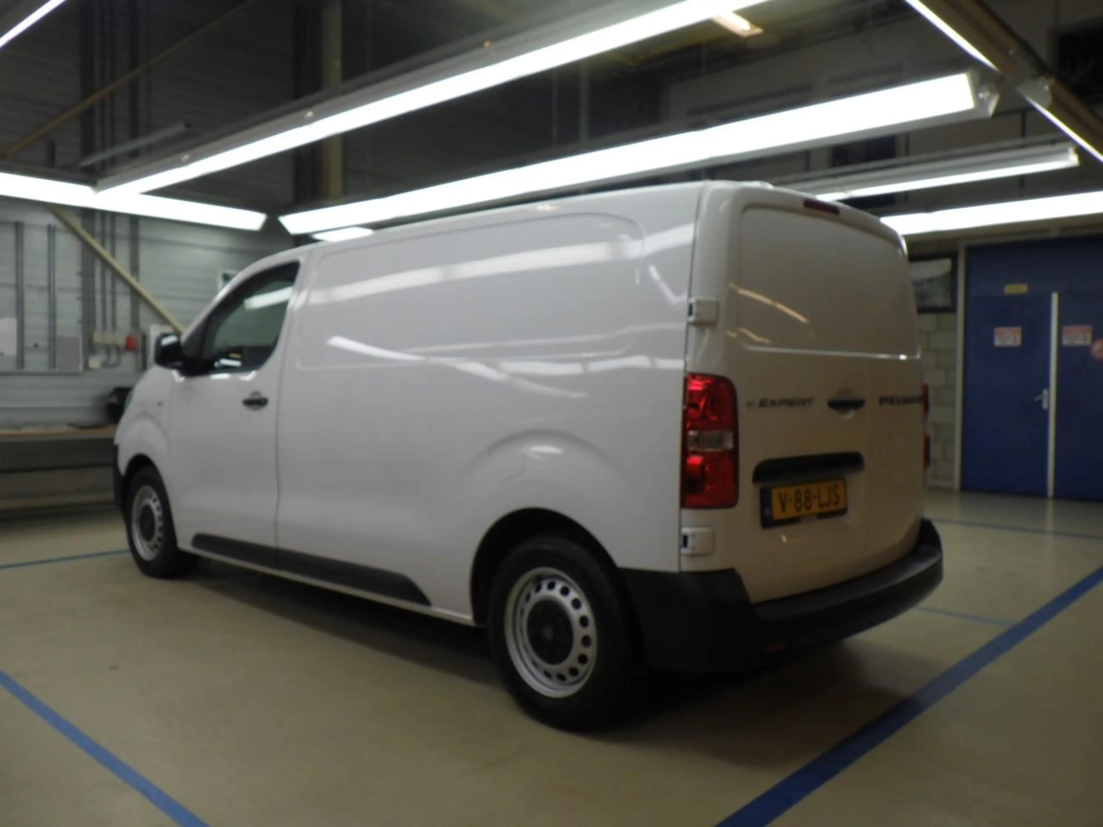Peugeot e-Expert EV L2 75 kWh | Navi | Airco | Camera | Cruise cont — photo 5