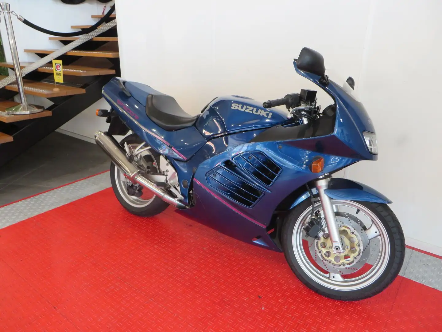 Suzuki RF 600 R Blauw - 2