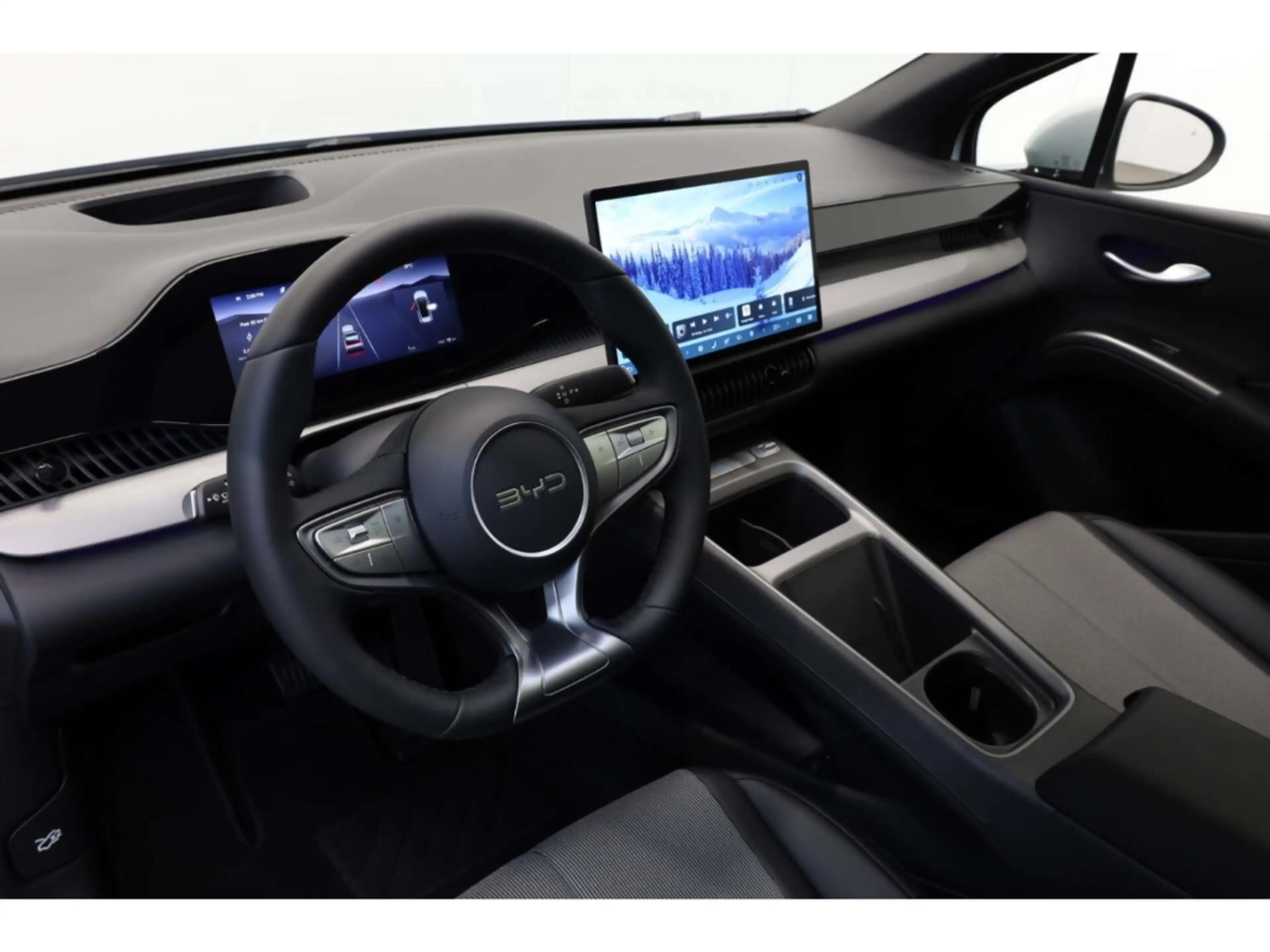 BYD Dolphin G DM-i Comfort — photo 10