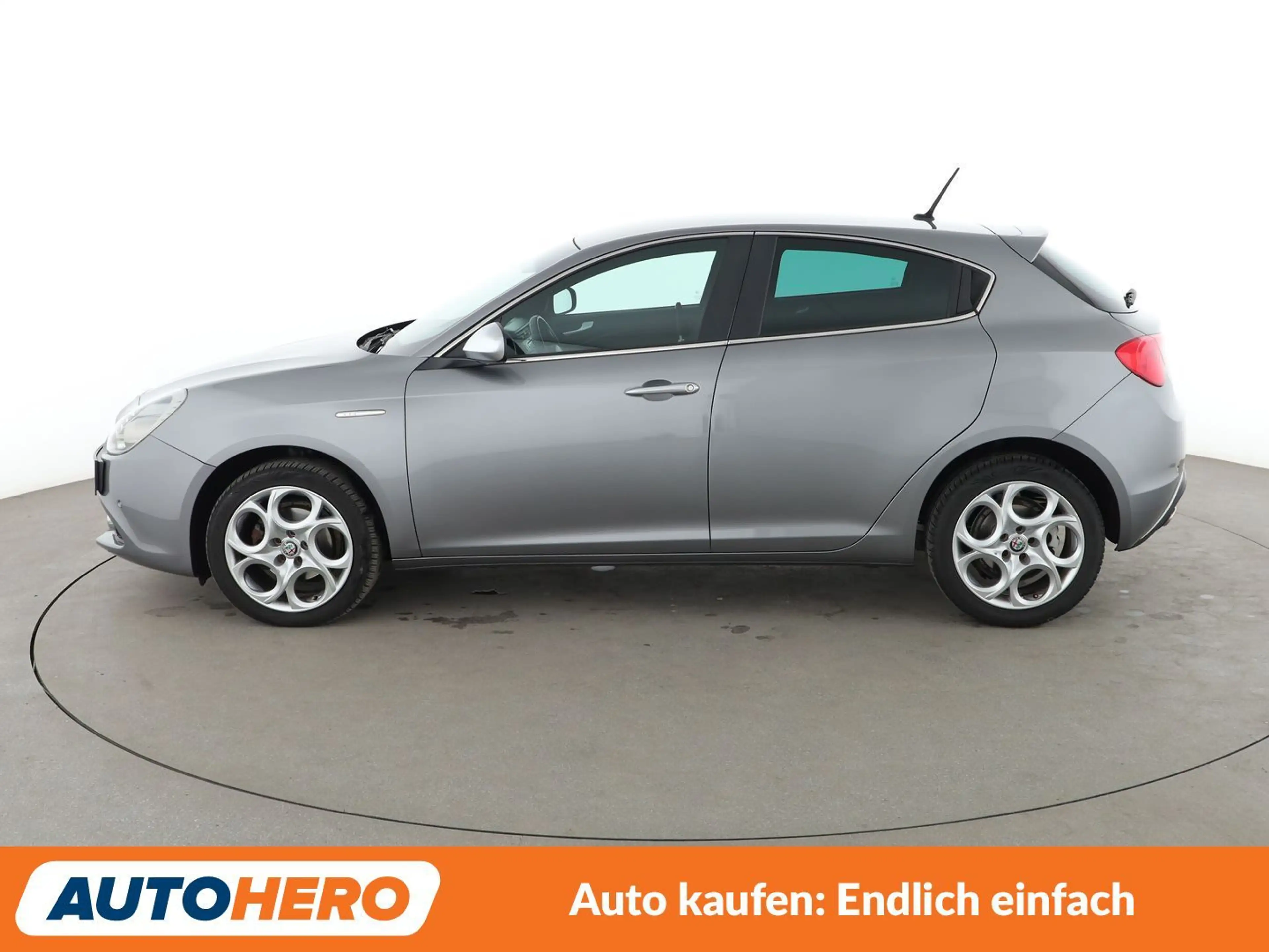 Alfa Romeo Giulietta 1.6 JTD Super Aut.*NAVI*TEMPO*PDC*SHZ* — photo 3