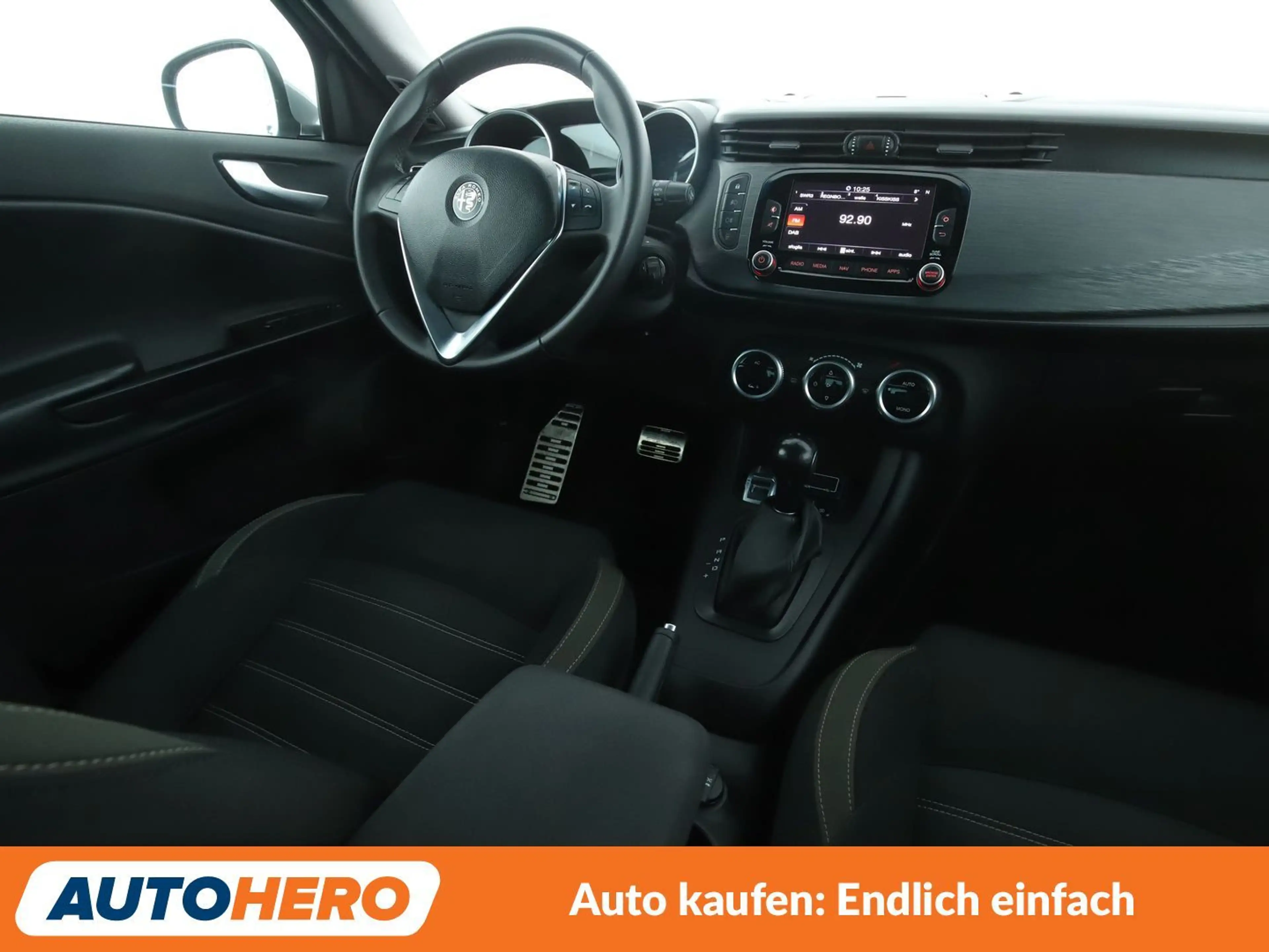 Alfa Romeo Giulietta 1.6 JTD Super Aut.*NAVI*TEMPO*PDC*SHZ* — photo 13