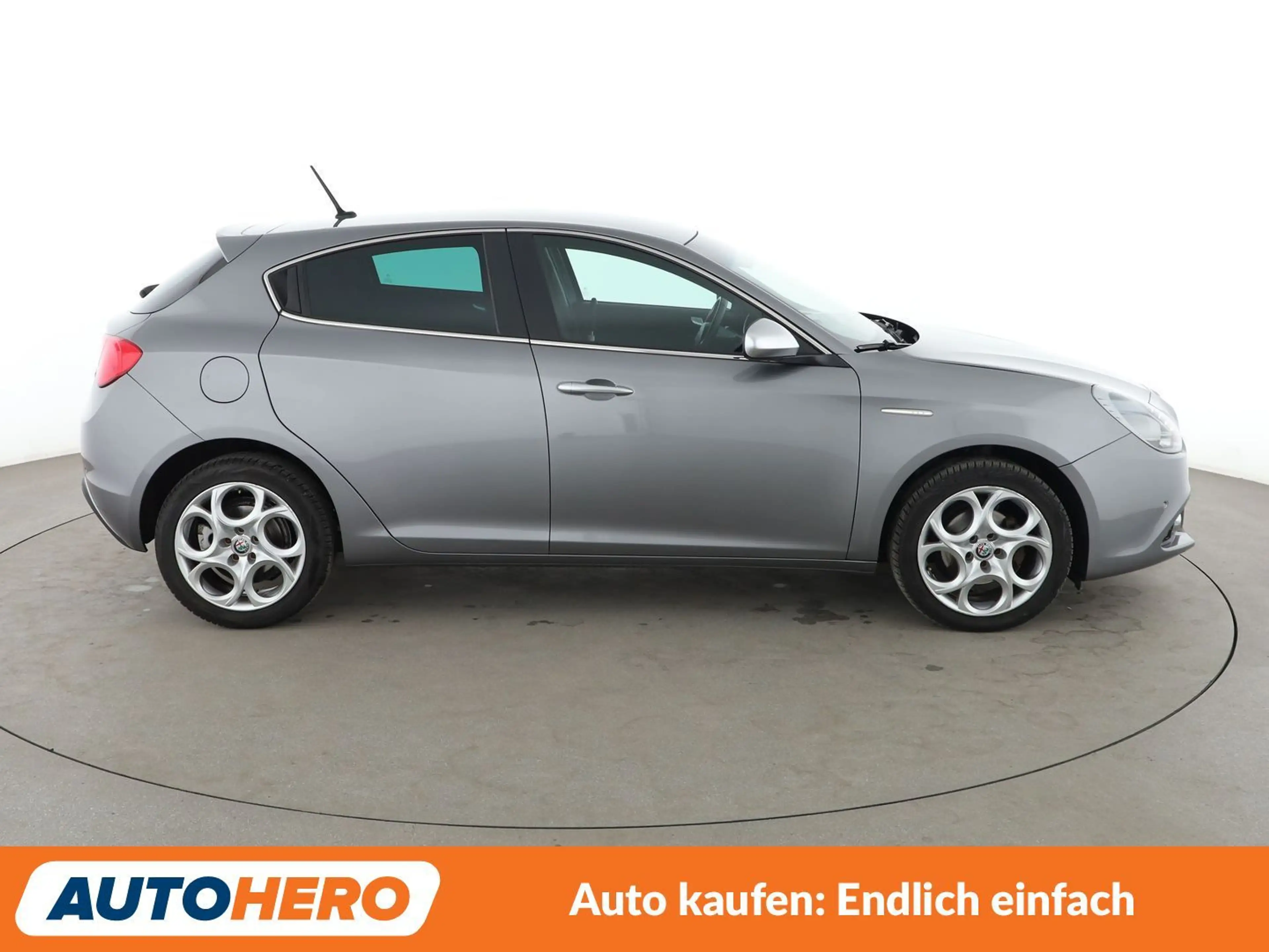 Alfa Romeo Giulietta 1.6 JTD Super Aut.*NAVI*TEMPO*PDC*SHZ* — photo 7