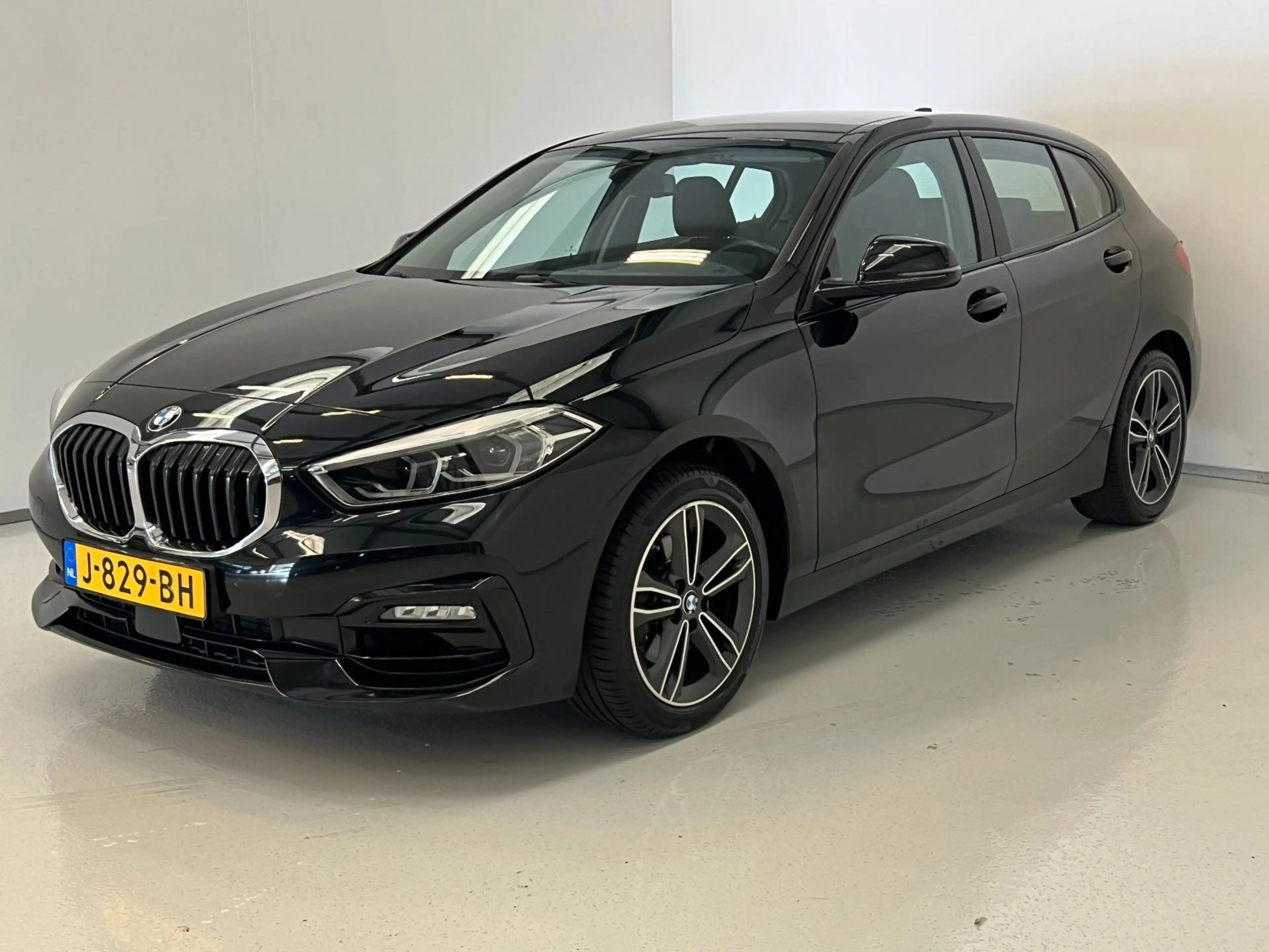 BMW 118 1-serie 118i Executive Edition / NL-auto / BTW / C — photo 3