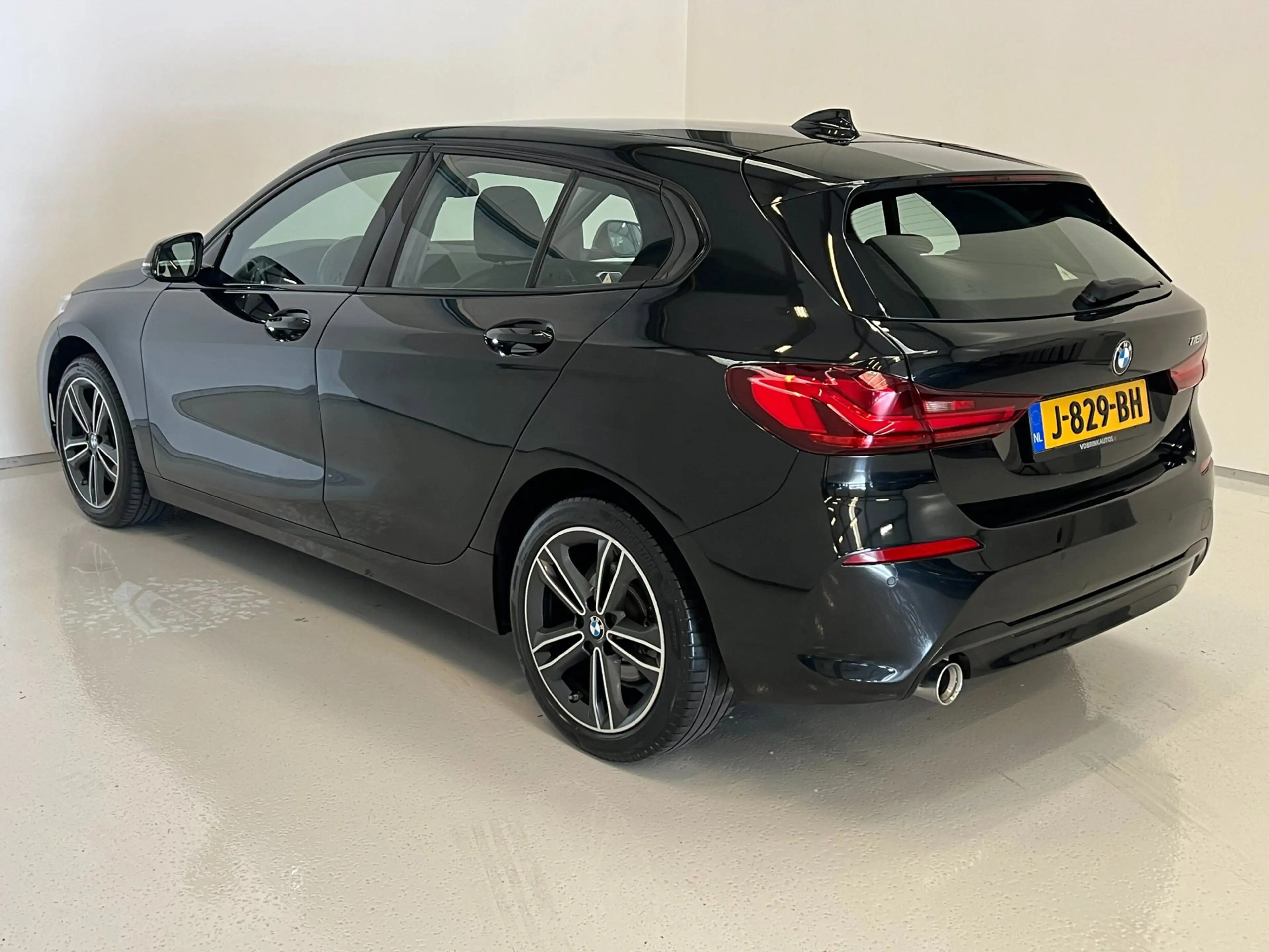 BMW 118 1-serie 118i Executive Edition / NL-auto / BTW / C — photo 4