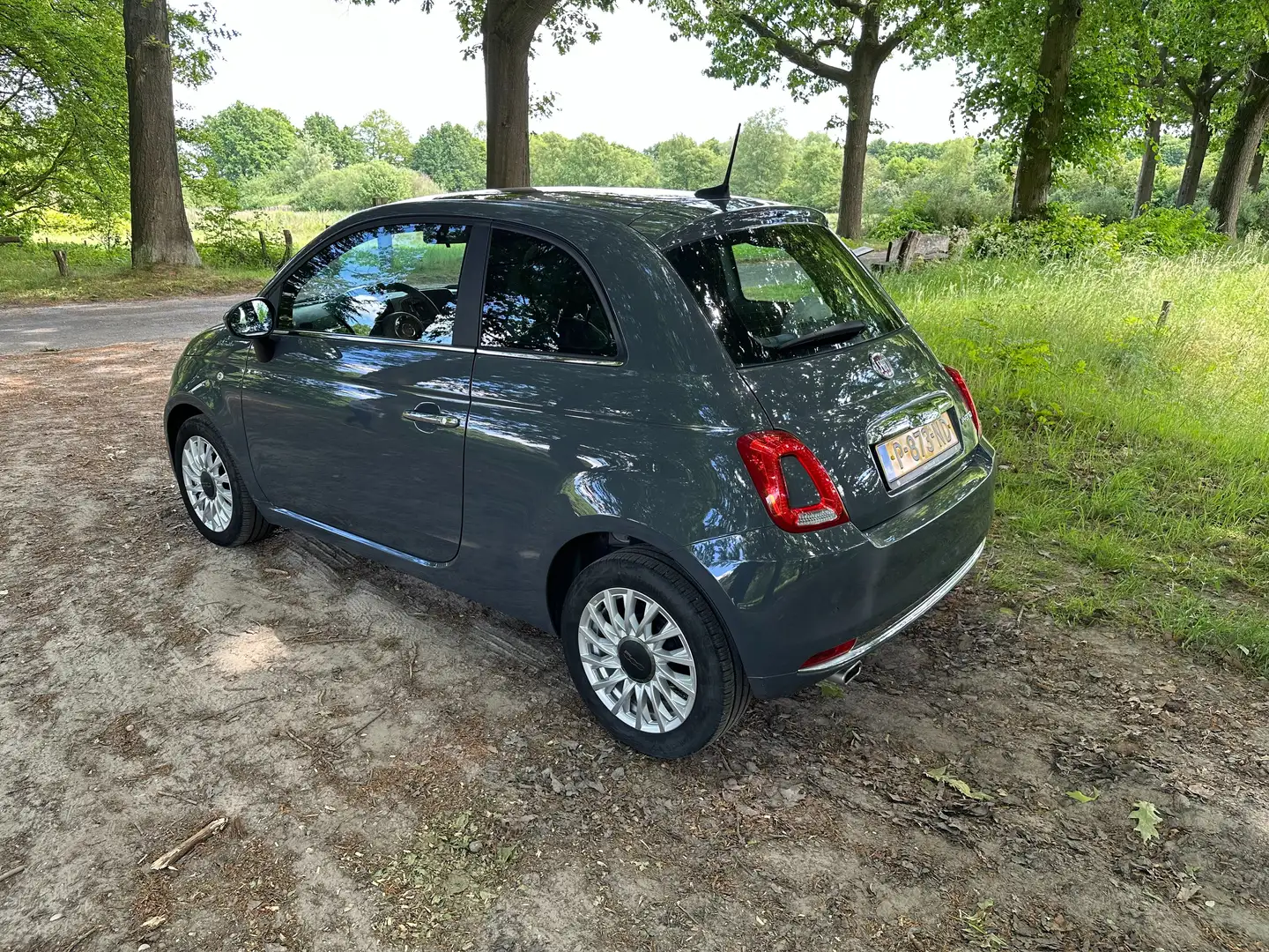 Fiat 500 500 1.0 Hybrid Dolcevita Grijs - 2