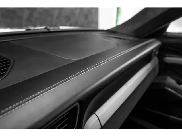 Porsche 991 view 24
