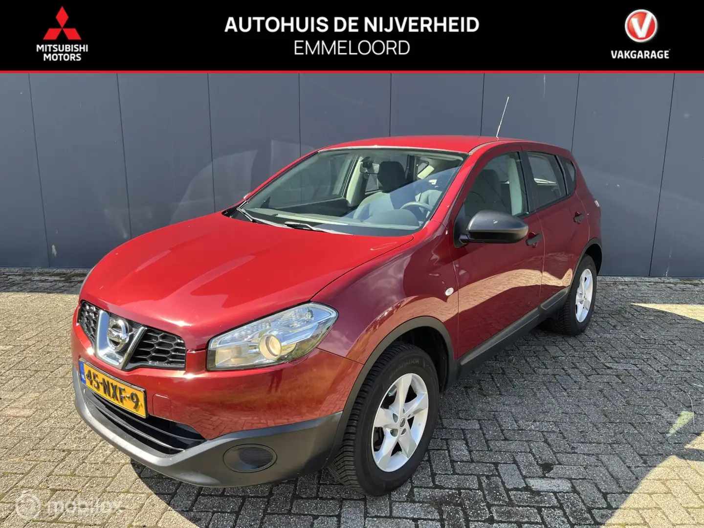 Nissan Qashqai 1.6 Visia trekhaak Rouge - 1